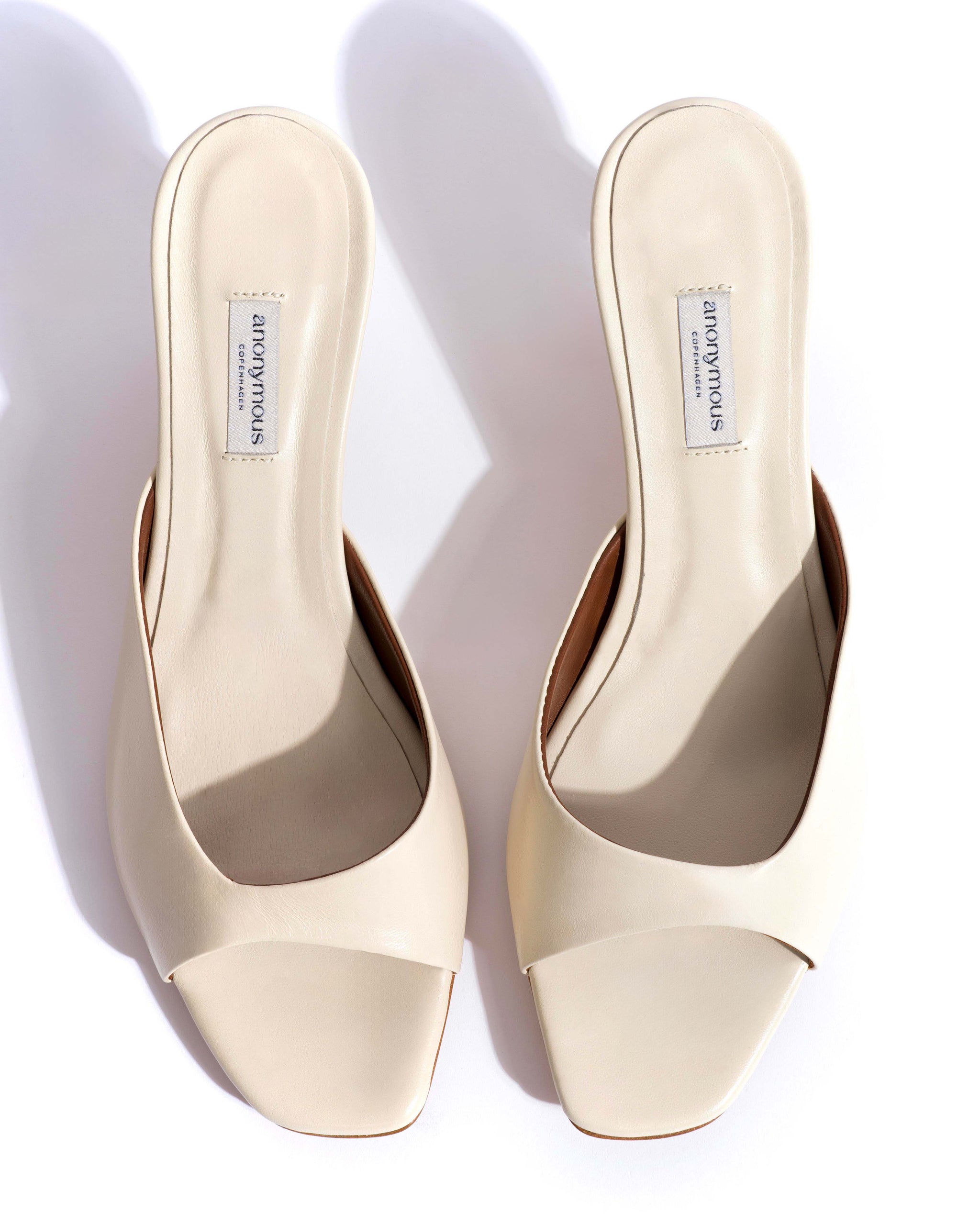 Mazy 55 Shiny lamb White sand