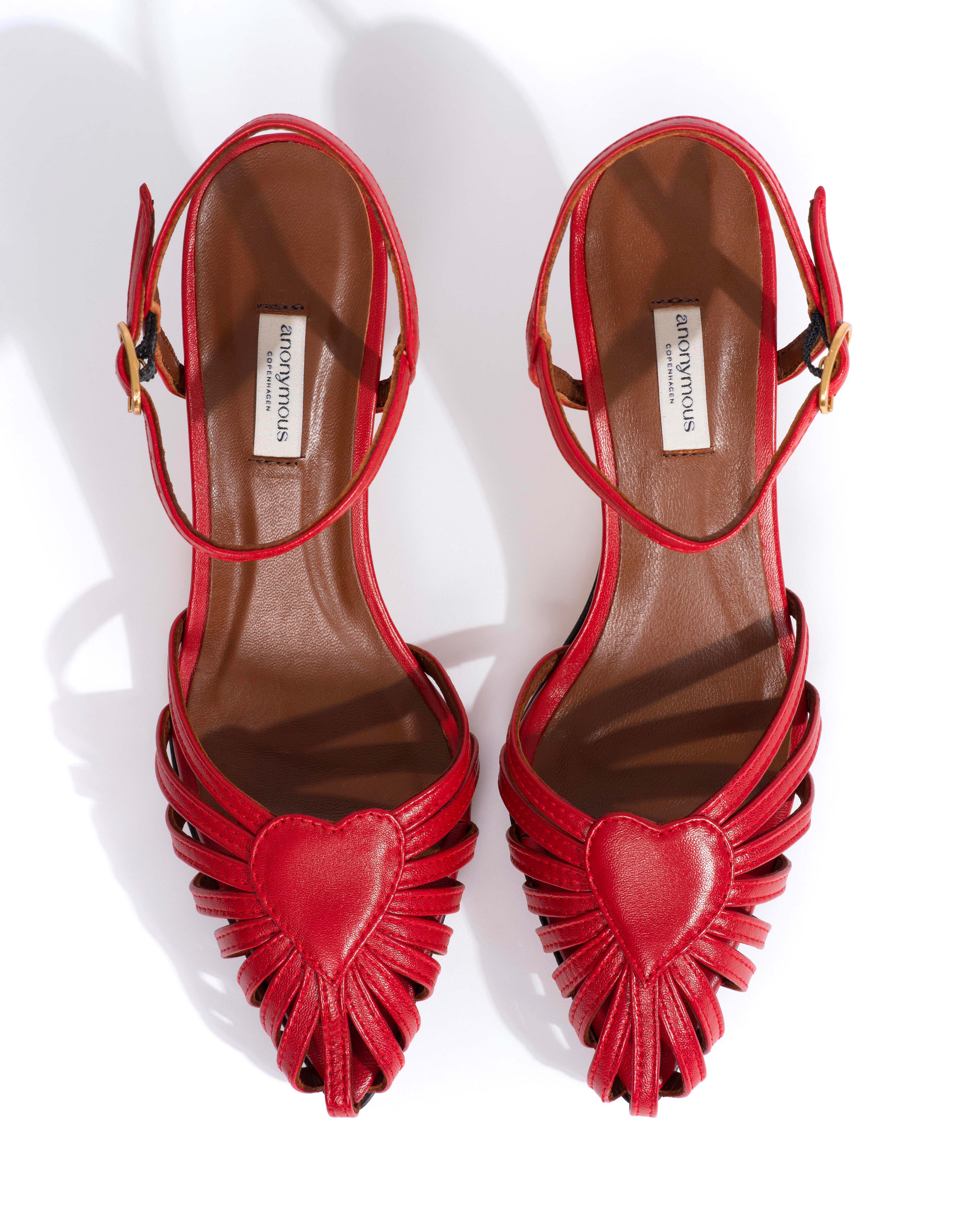 Keesha 55 Shiny lamb Ruby red