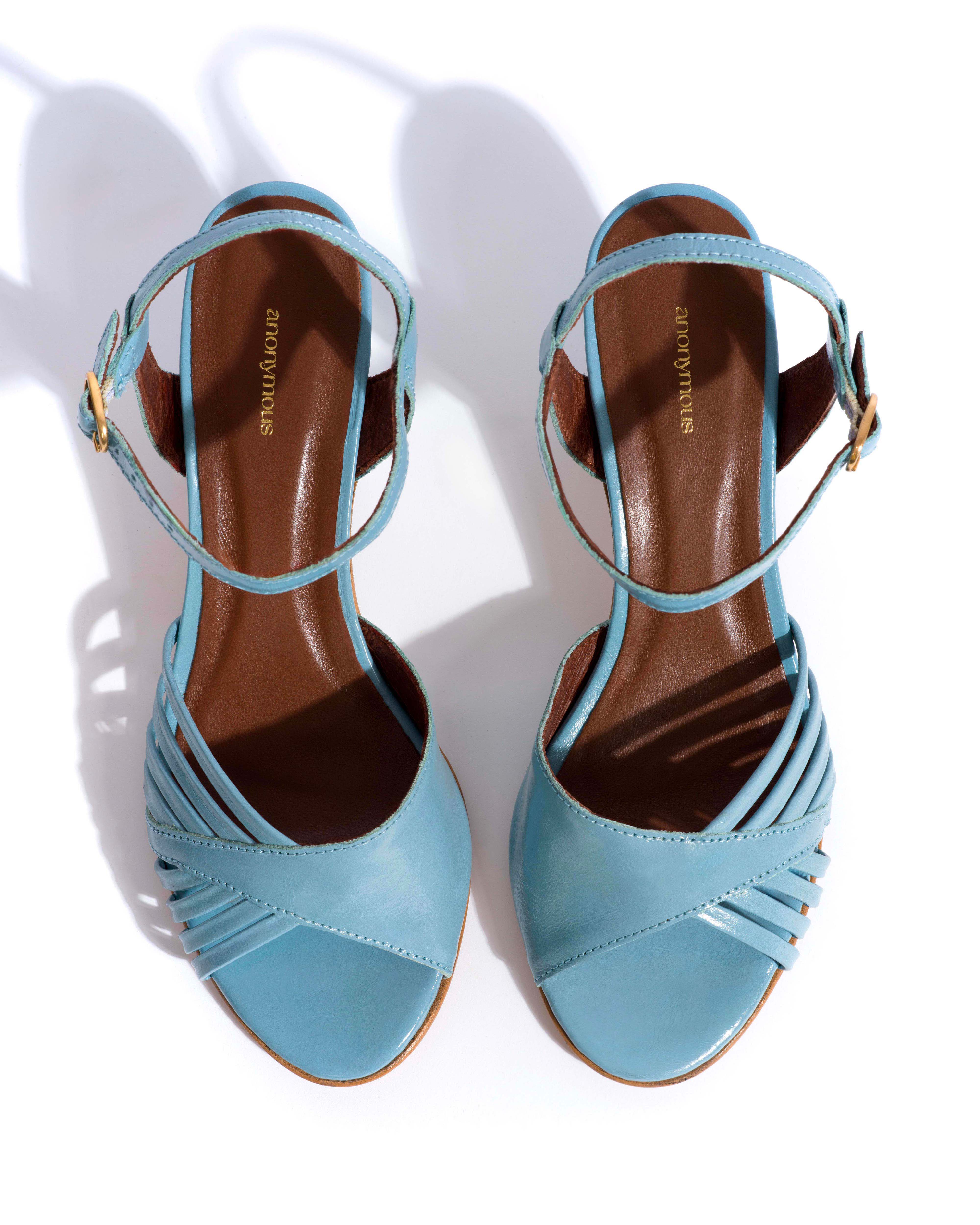 Hermine Crinkled polished goat Porcelain blue