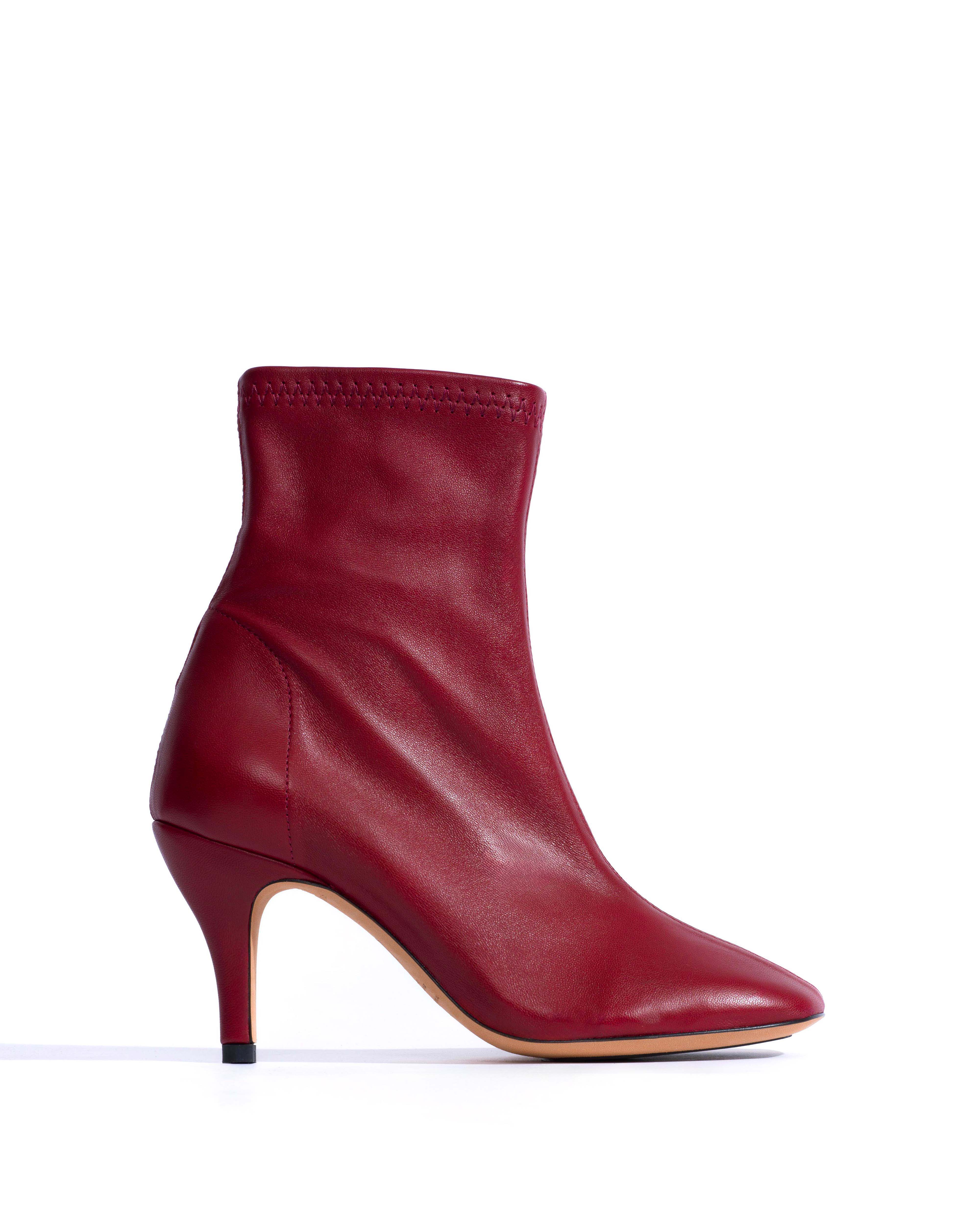 Adriana 80 Silky lamb Pomegranate