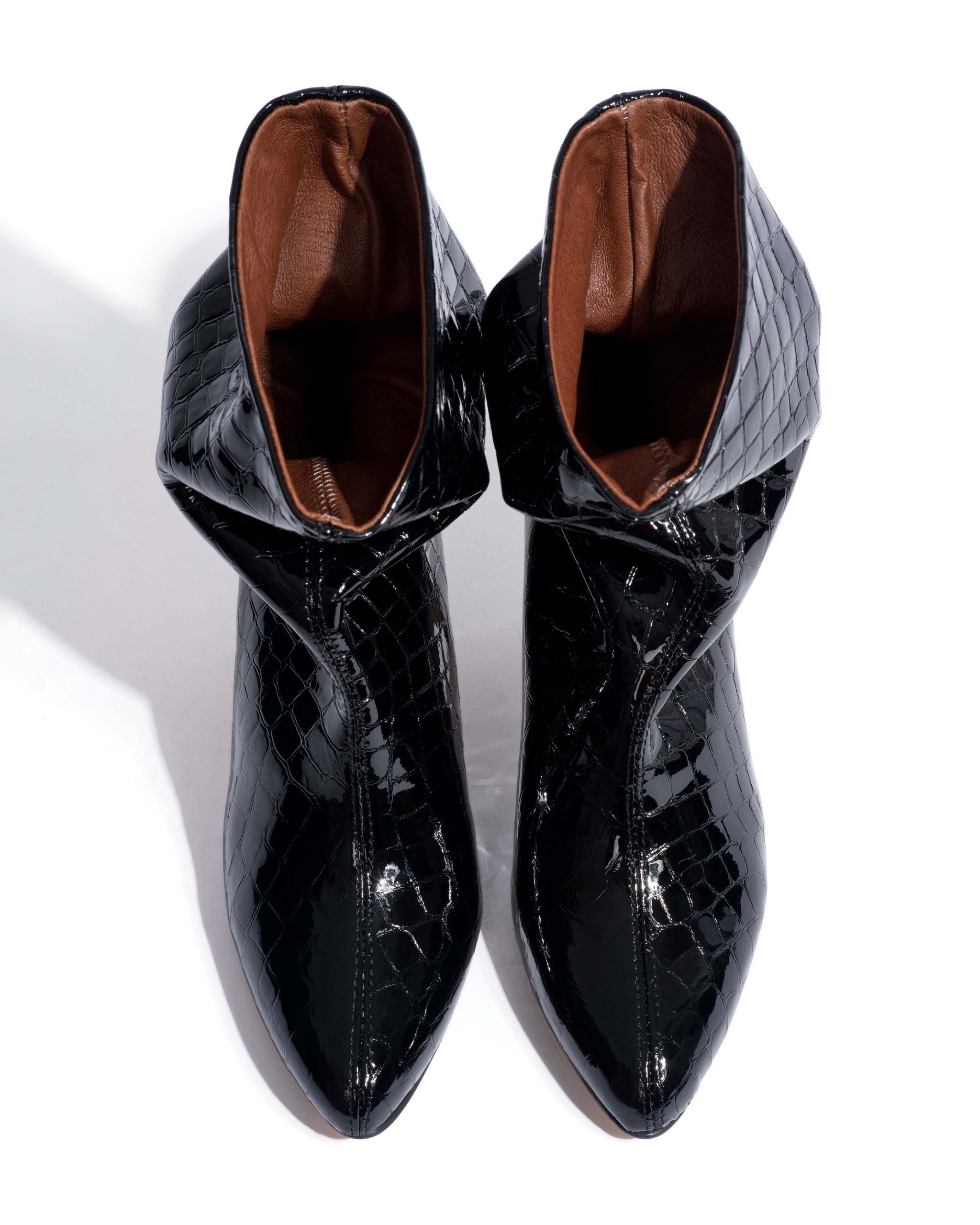 Vully 50 stiletto Polished croco calf Black