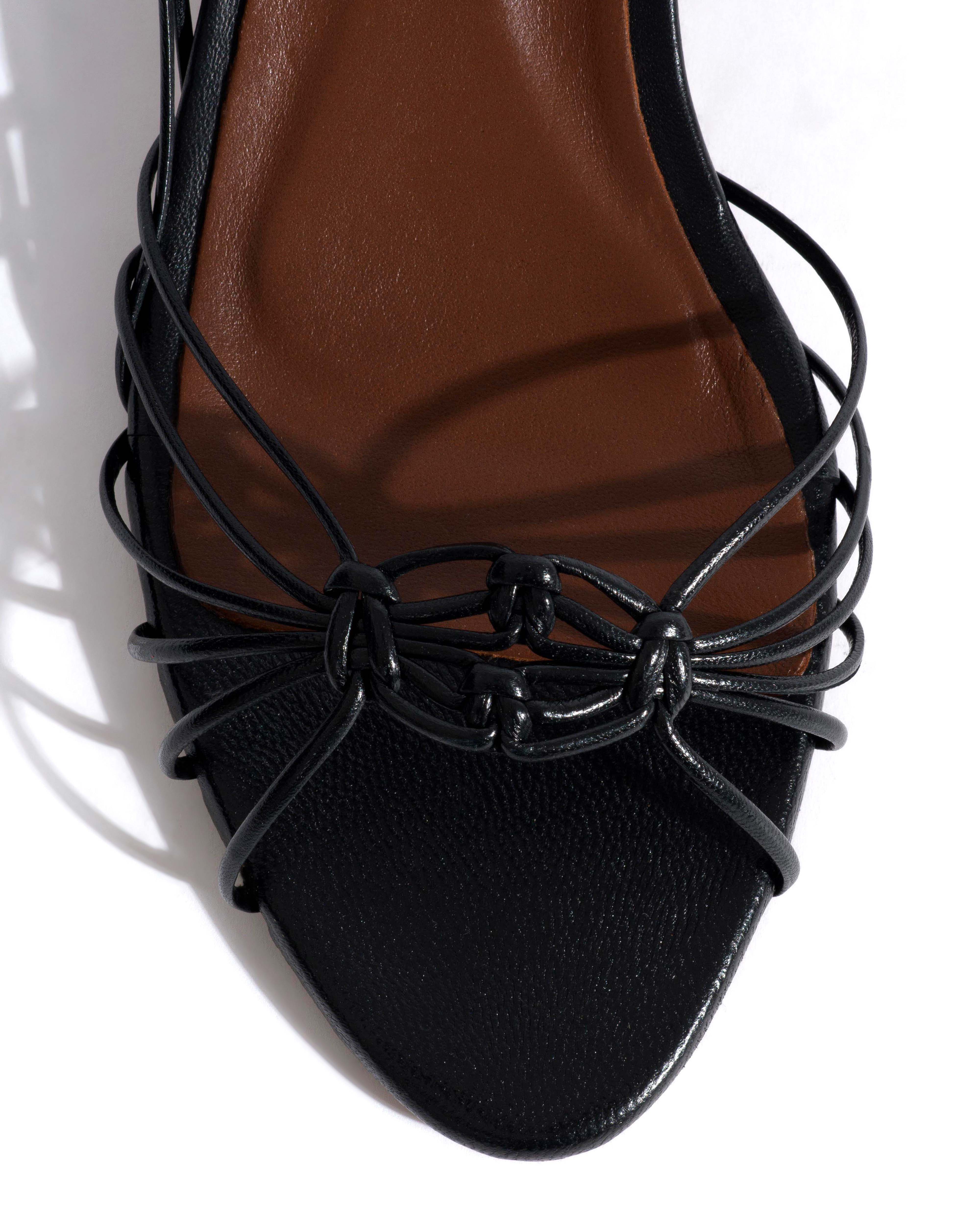 Savannah 40 hand-braided Shiny lamb Black