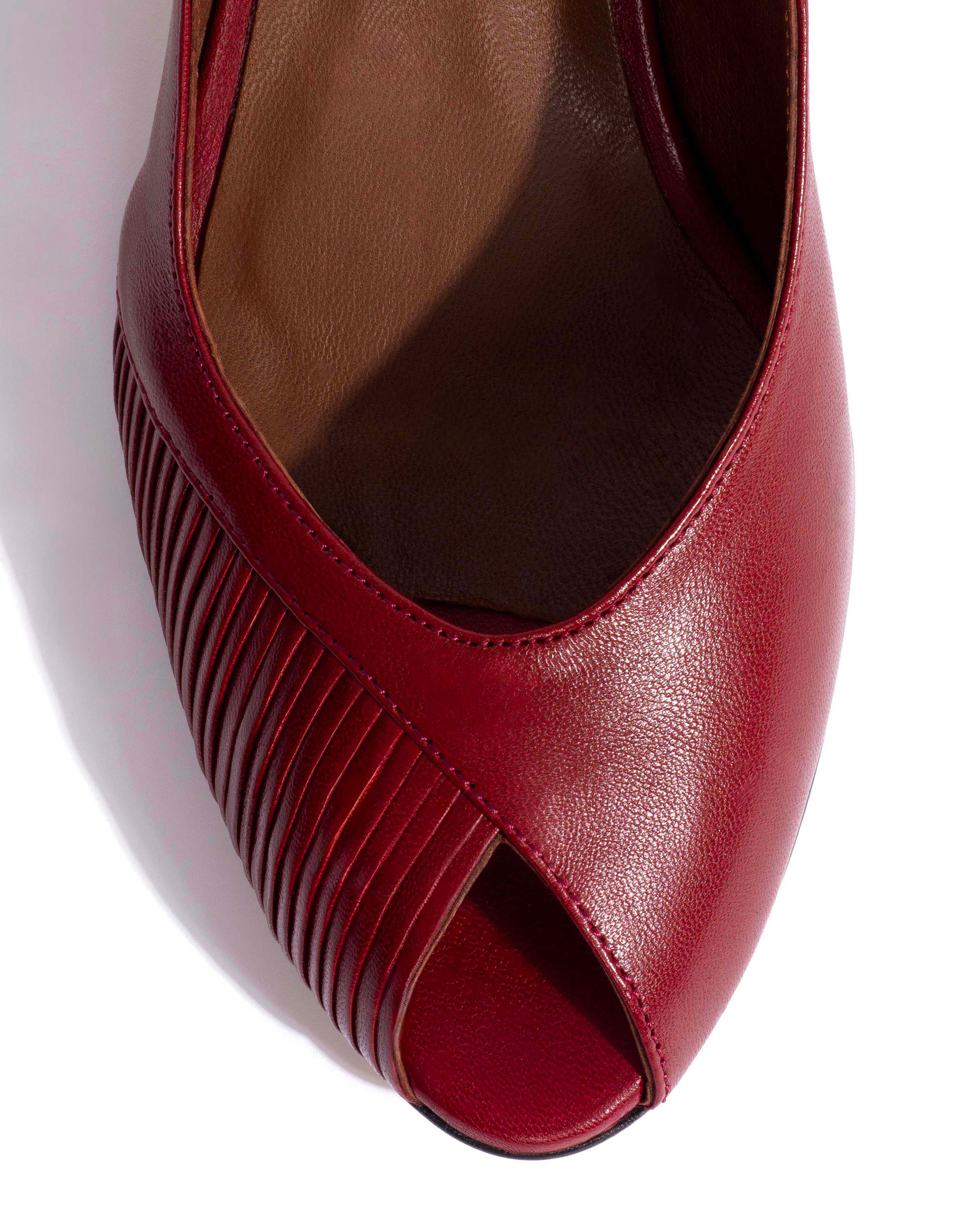 Cassandra 50 stiletto Shiny lamb Pomegranate