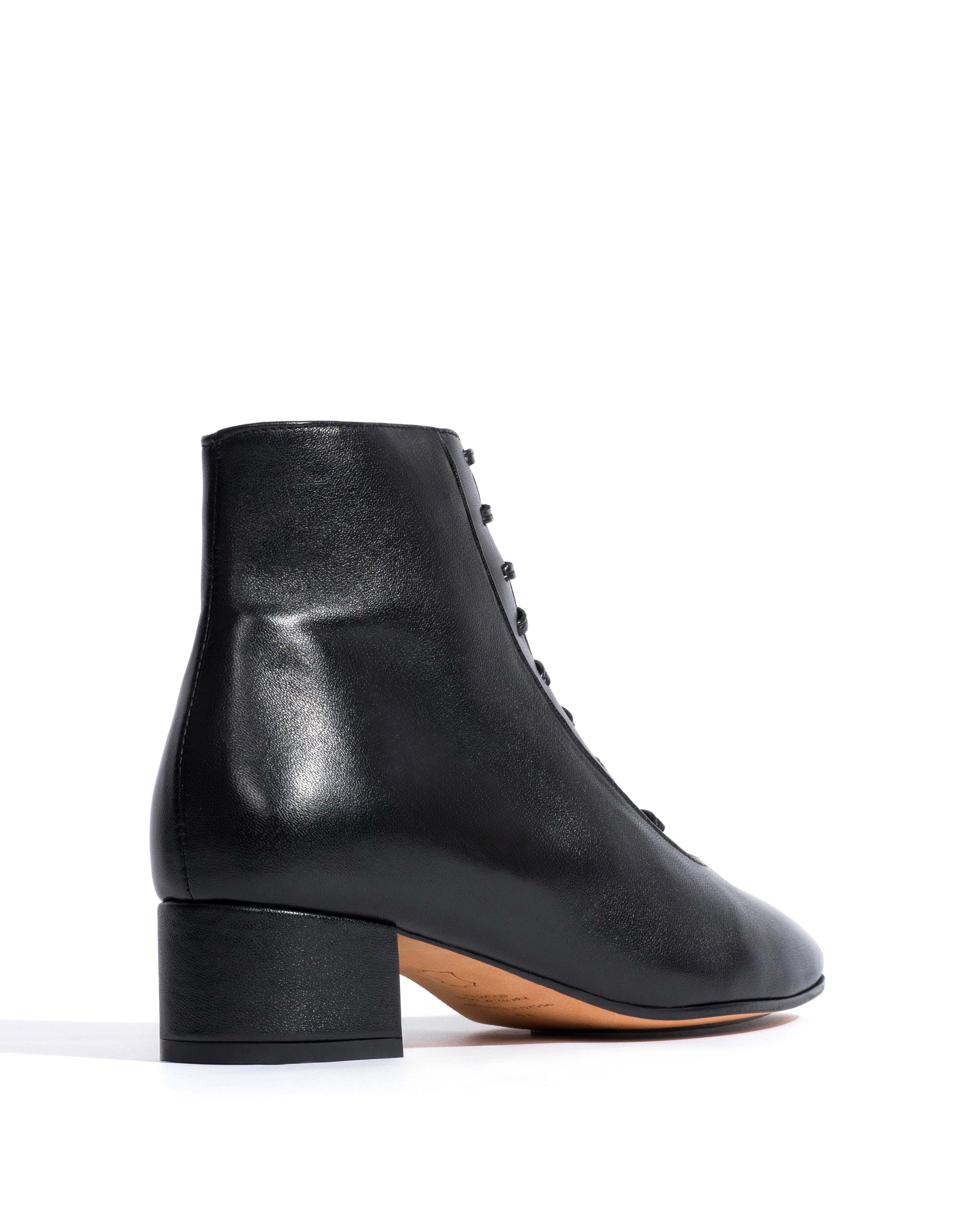 Janie 40 Shiny lamb Black