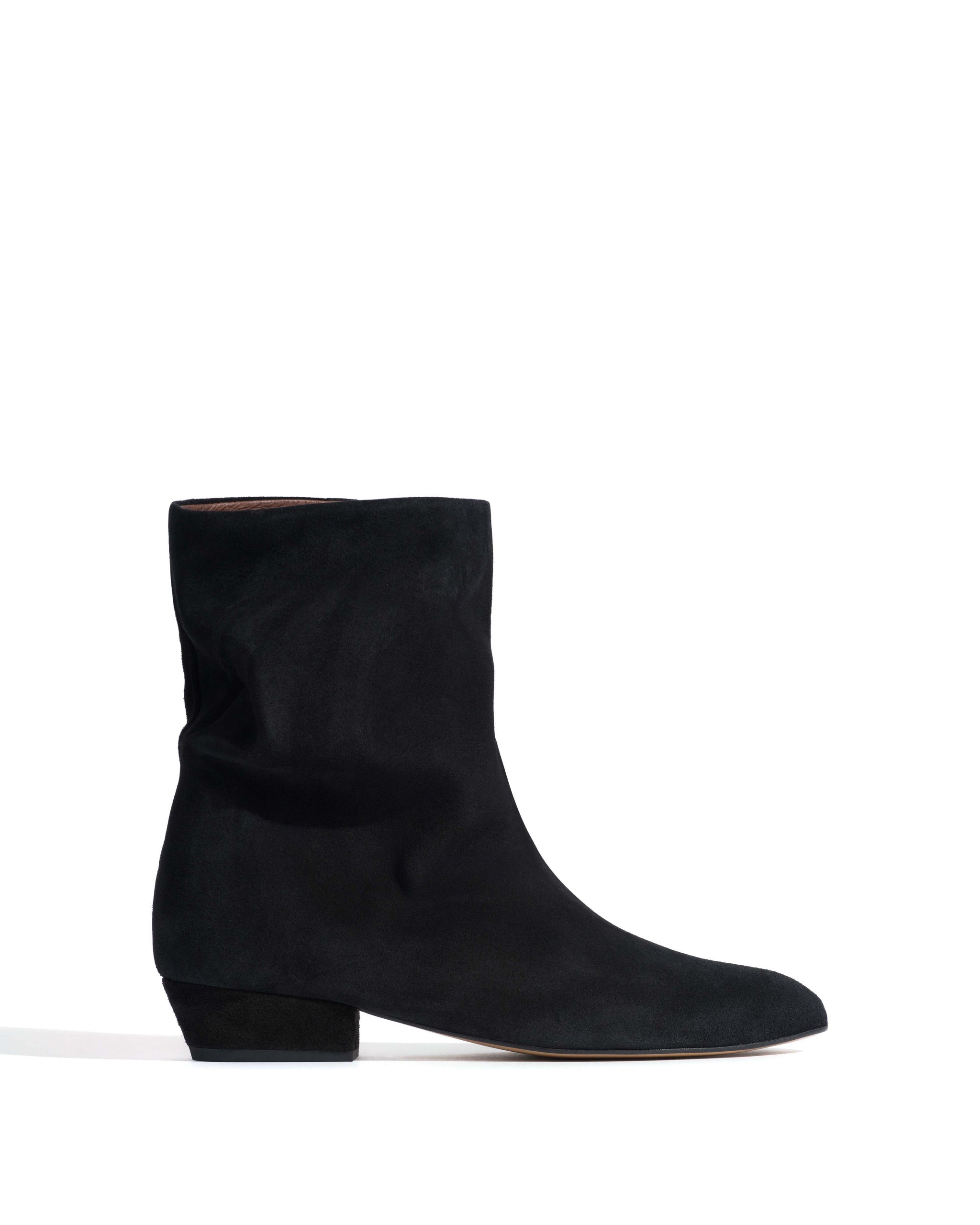 Vully 20 Calf suede Black