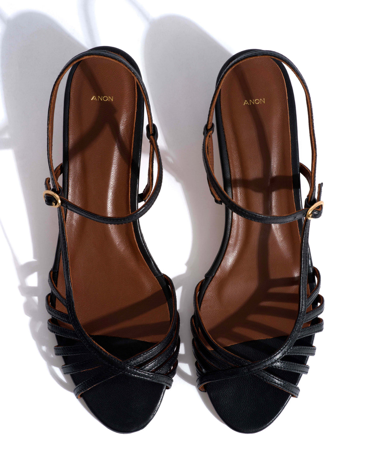 Carlota 40 Shiny lamb Black