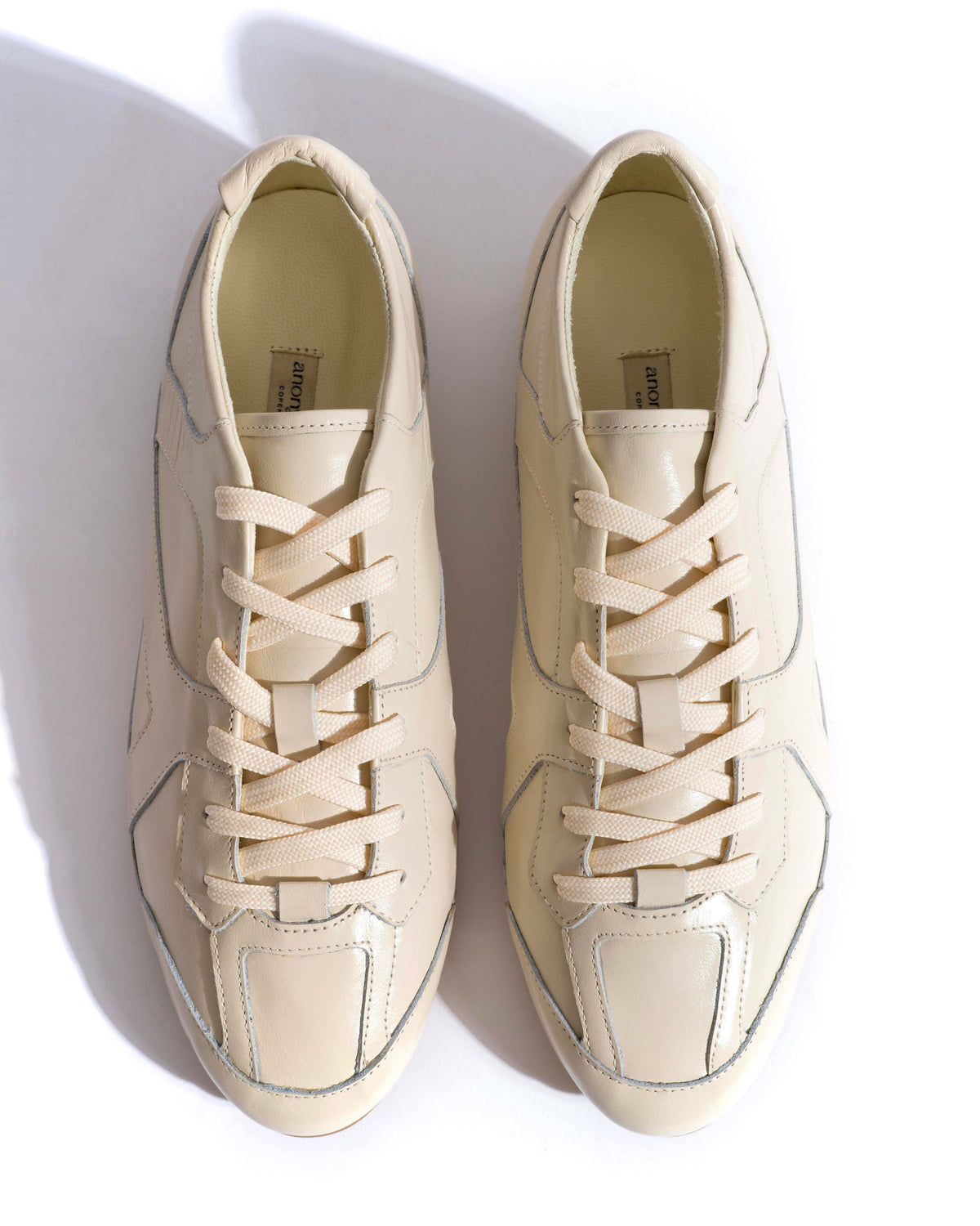 Sneakerina Crinkled polished goat White sand
