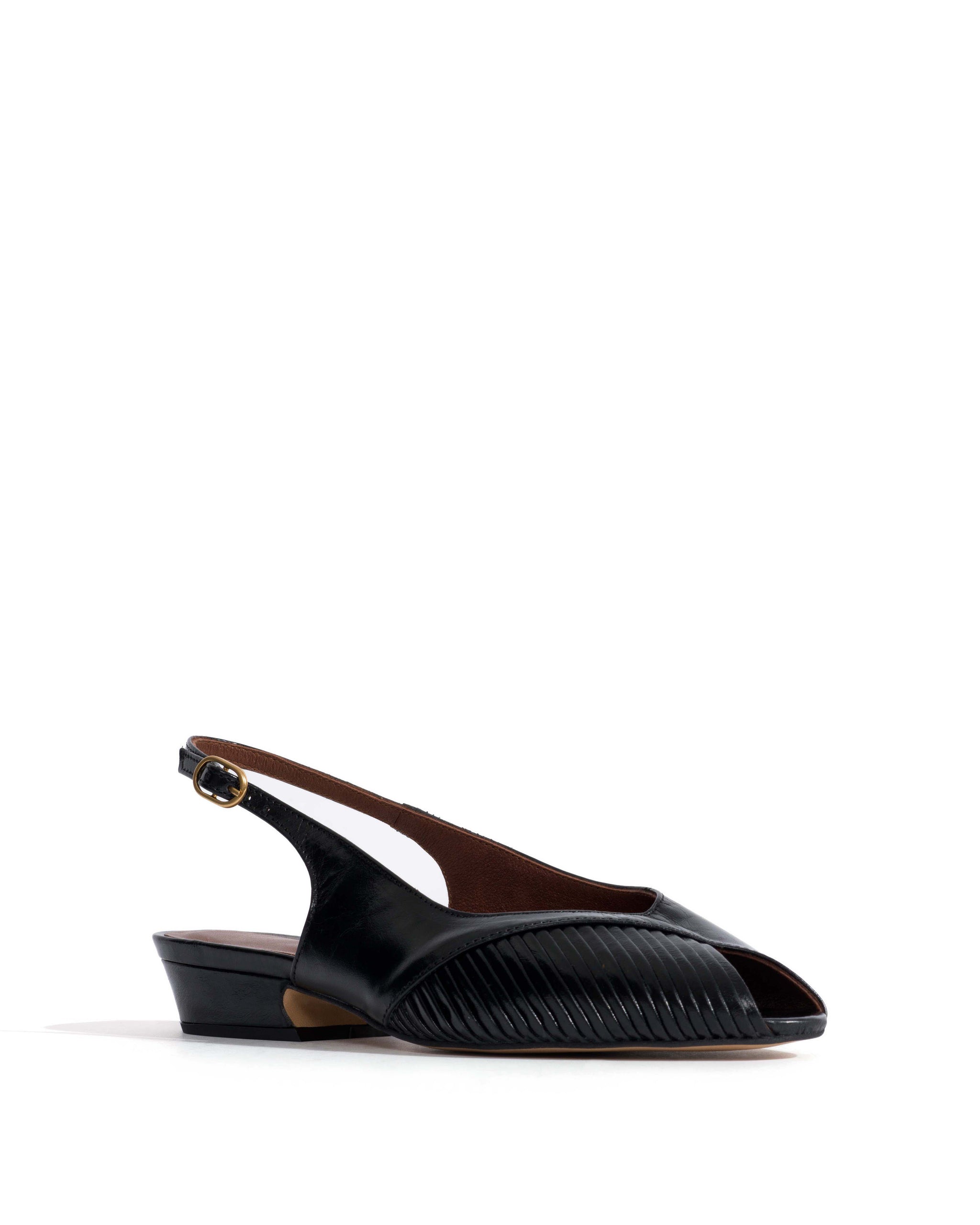 Cassandra 25 Crinkled polished goat Black