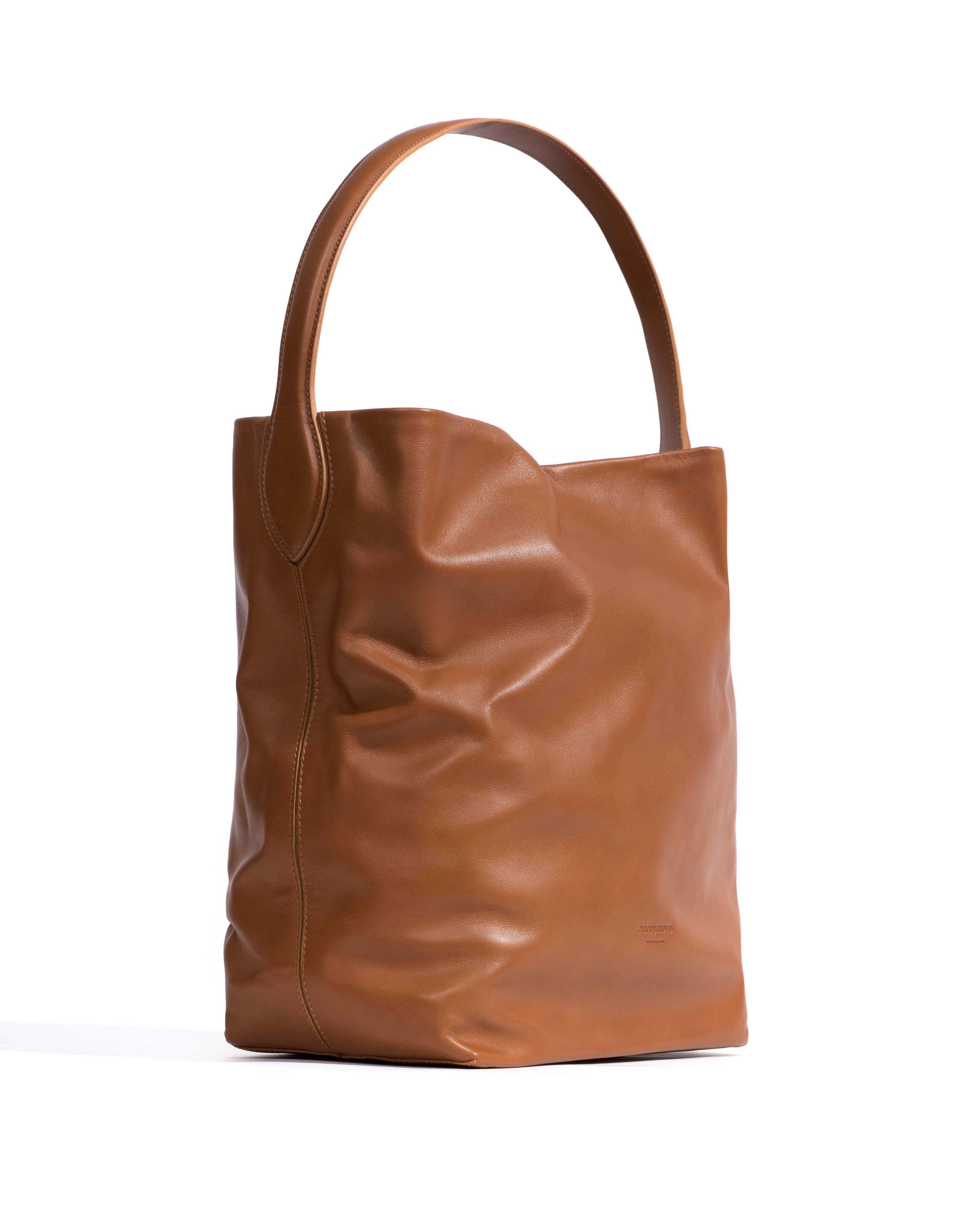 Versa slouchy everyday bag Soft calf Camel