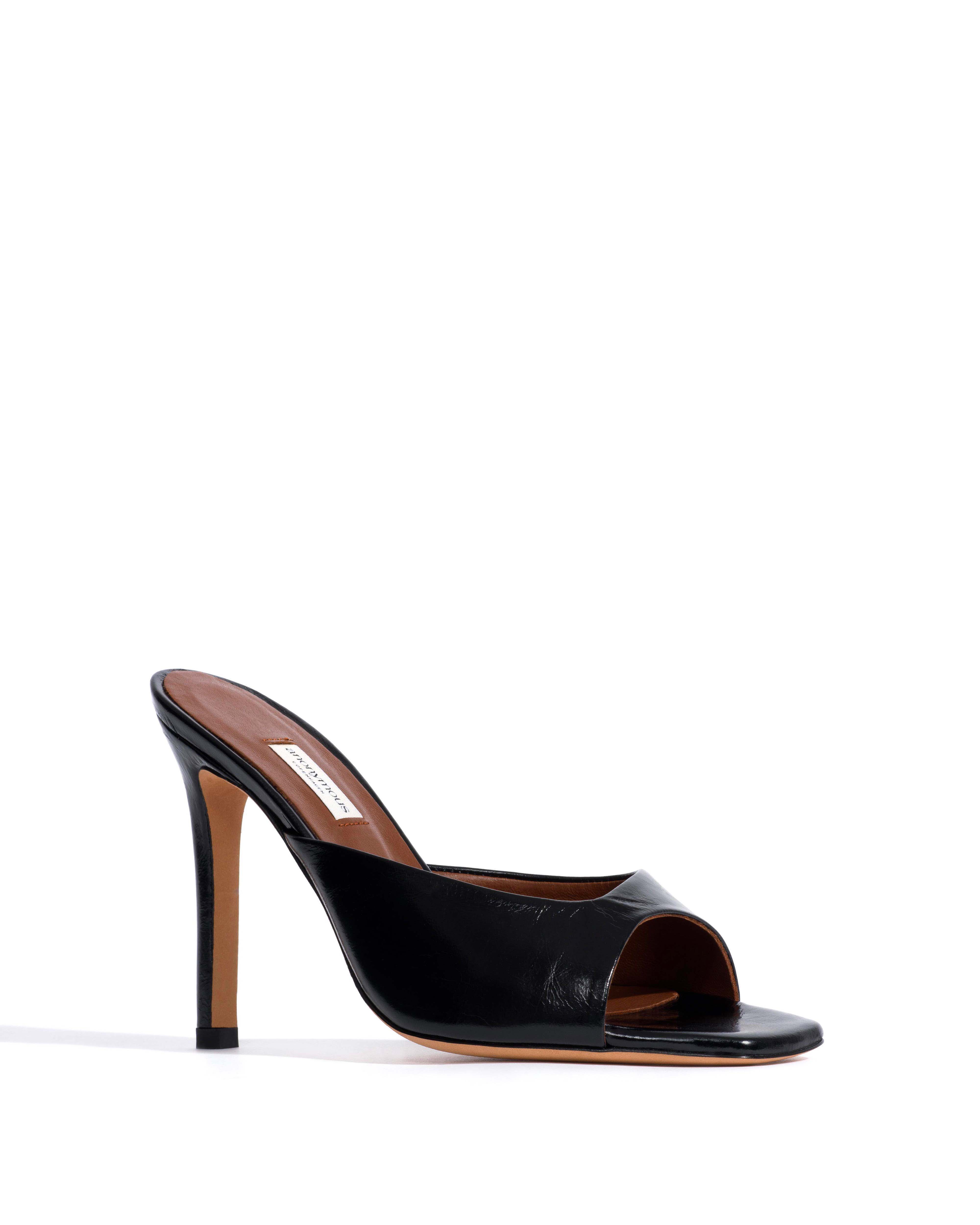 Mazy 100 Crinkled polished goat Black