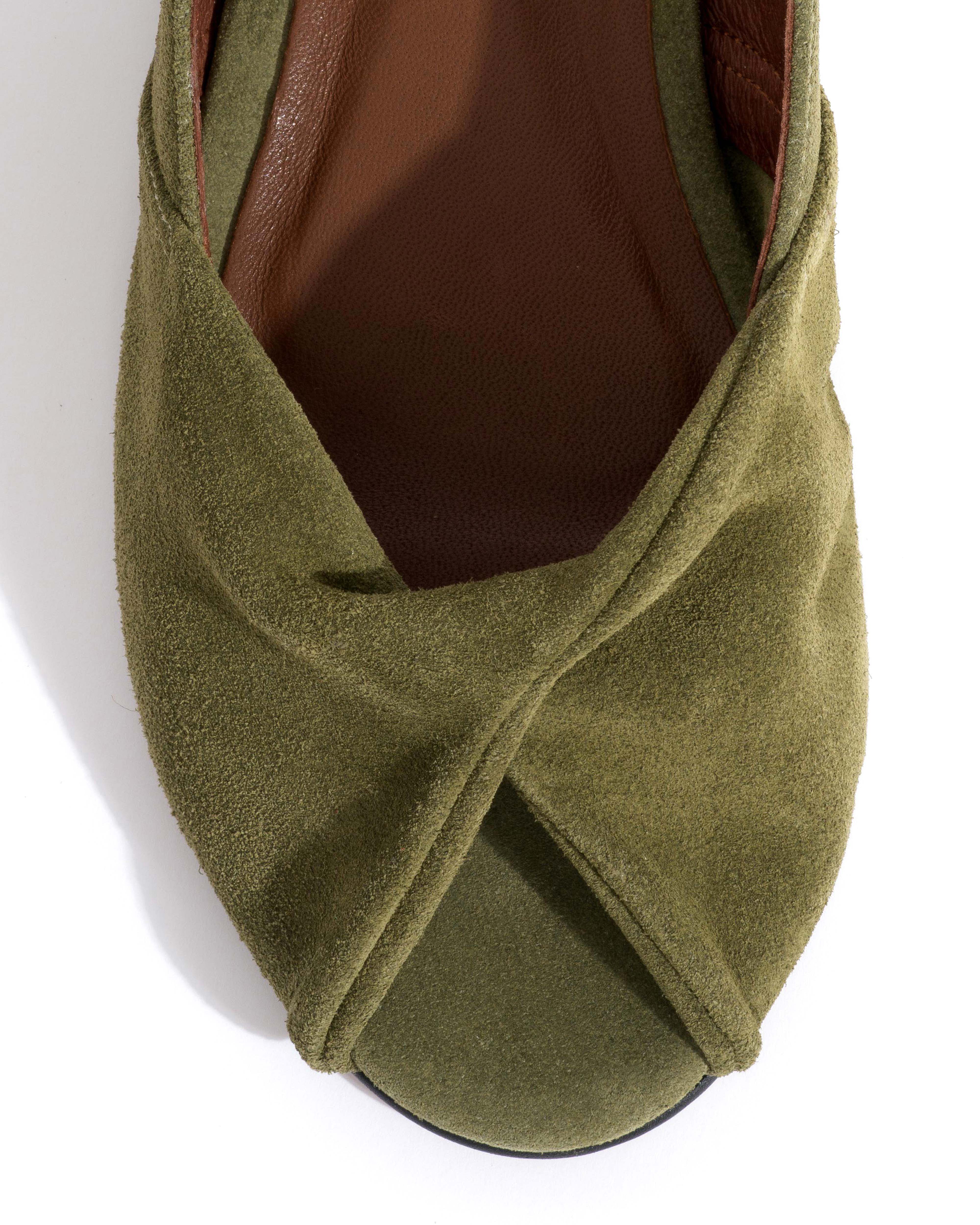 Magda 20 Calf suede Olive green