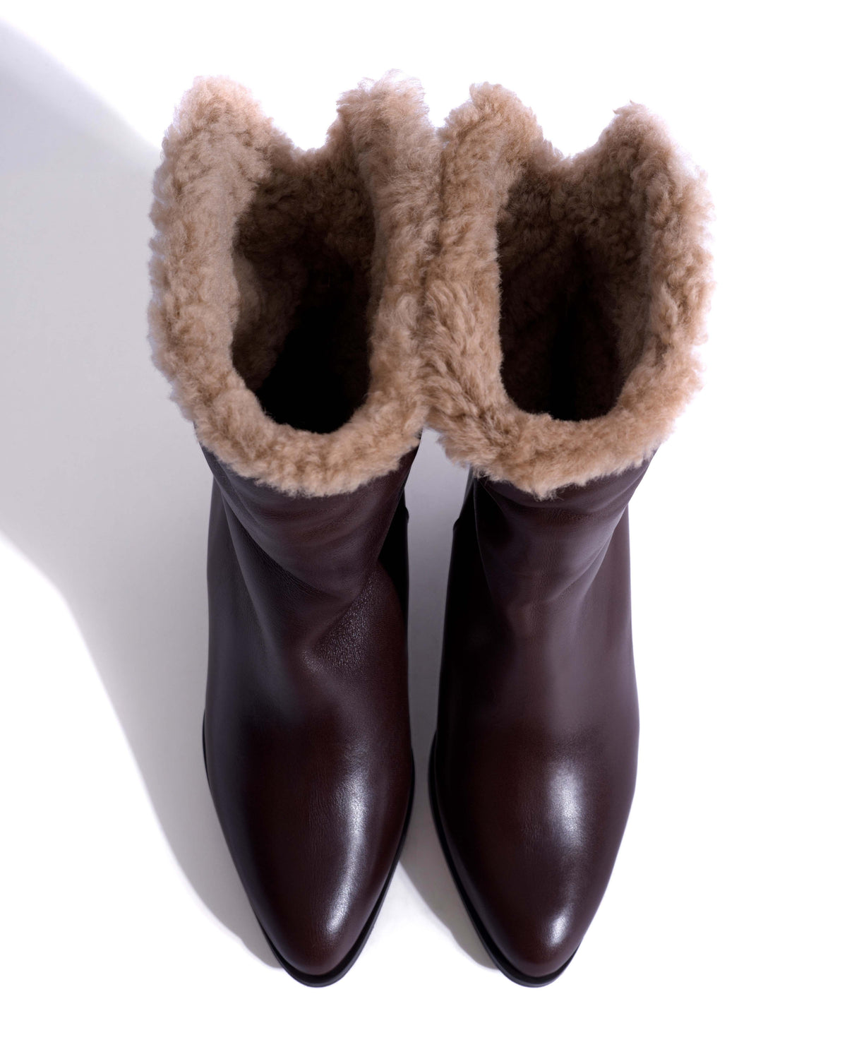 Vully 50 triangle lamb shearling Vegetal soft calf Coffee brown