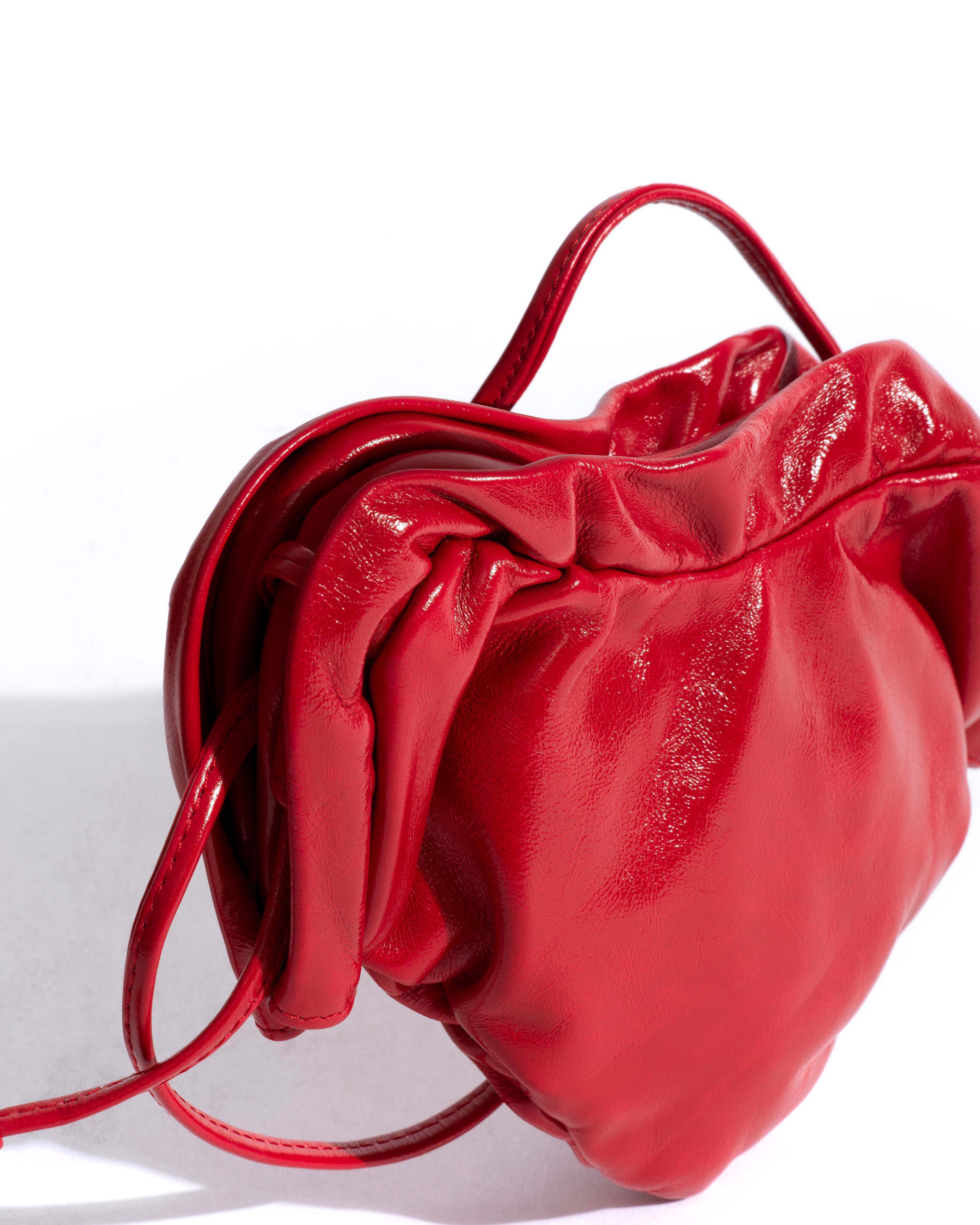 Zally petite heart bag Crinkled polished goat Scarlet