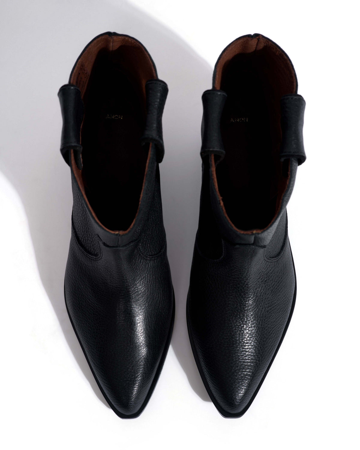 Joanne 35 Natural grain soft calf Black