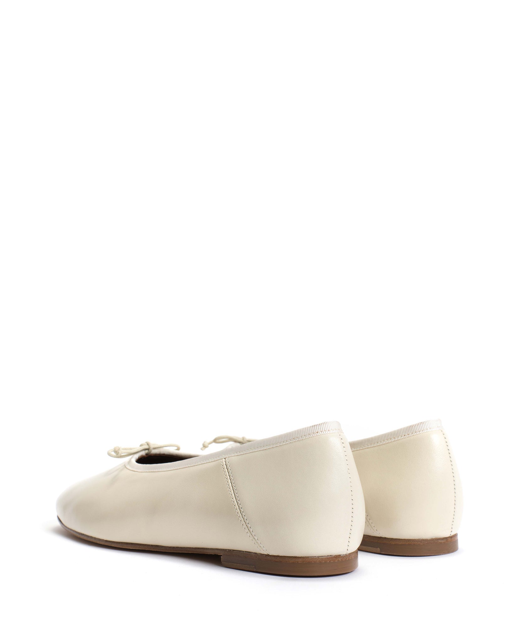 Sacha Shiny lamb White sand - Anonymous Copenhagen