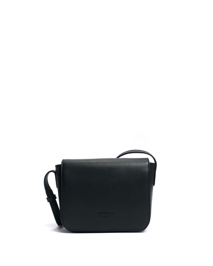 anonymous copenhagen Sicha crossover bag Vegetable tanned calf Black