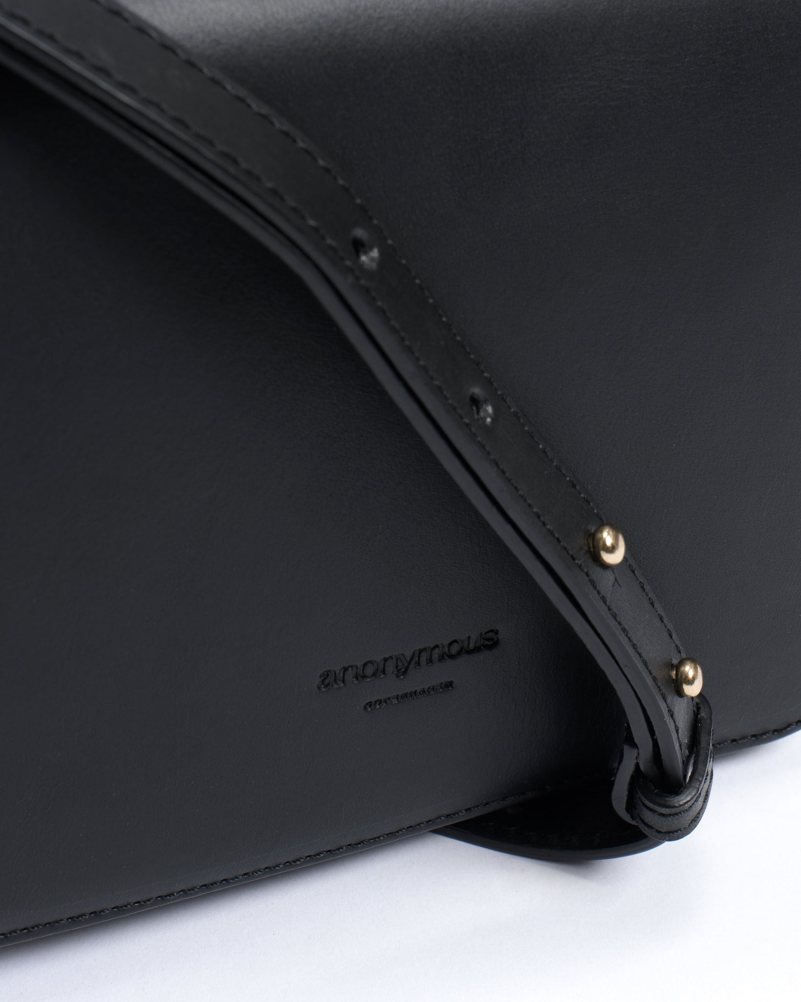 Sicha crossover bag Vegetable tanned calf Black - Anonymous Copenhagen