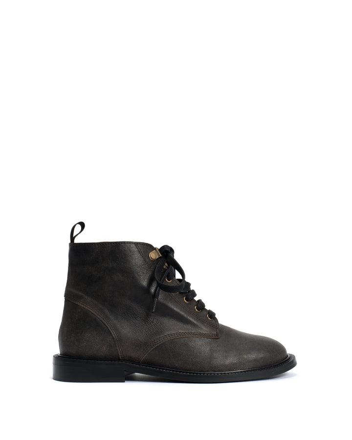 anonymous copenhagen Valery Distressed vegetable tanned calf Off black