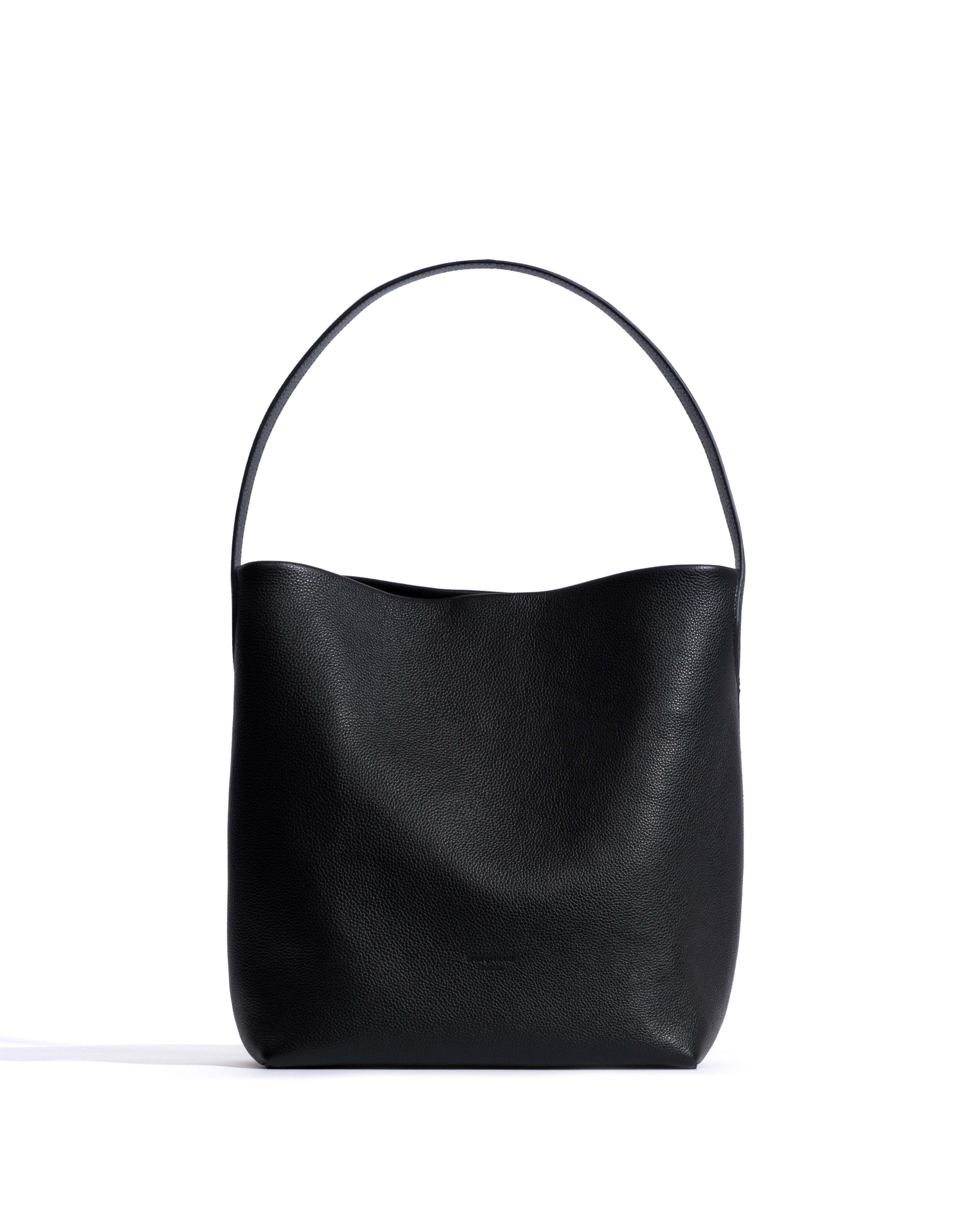 Versa everyday bag Pebbled soft calf Black