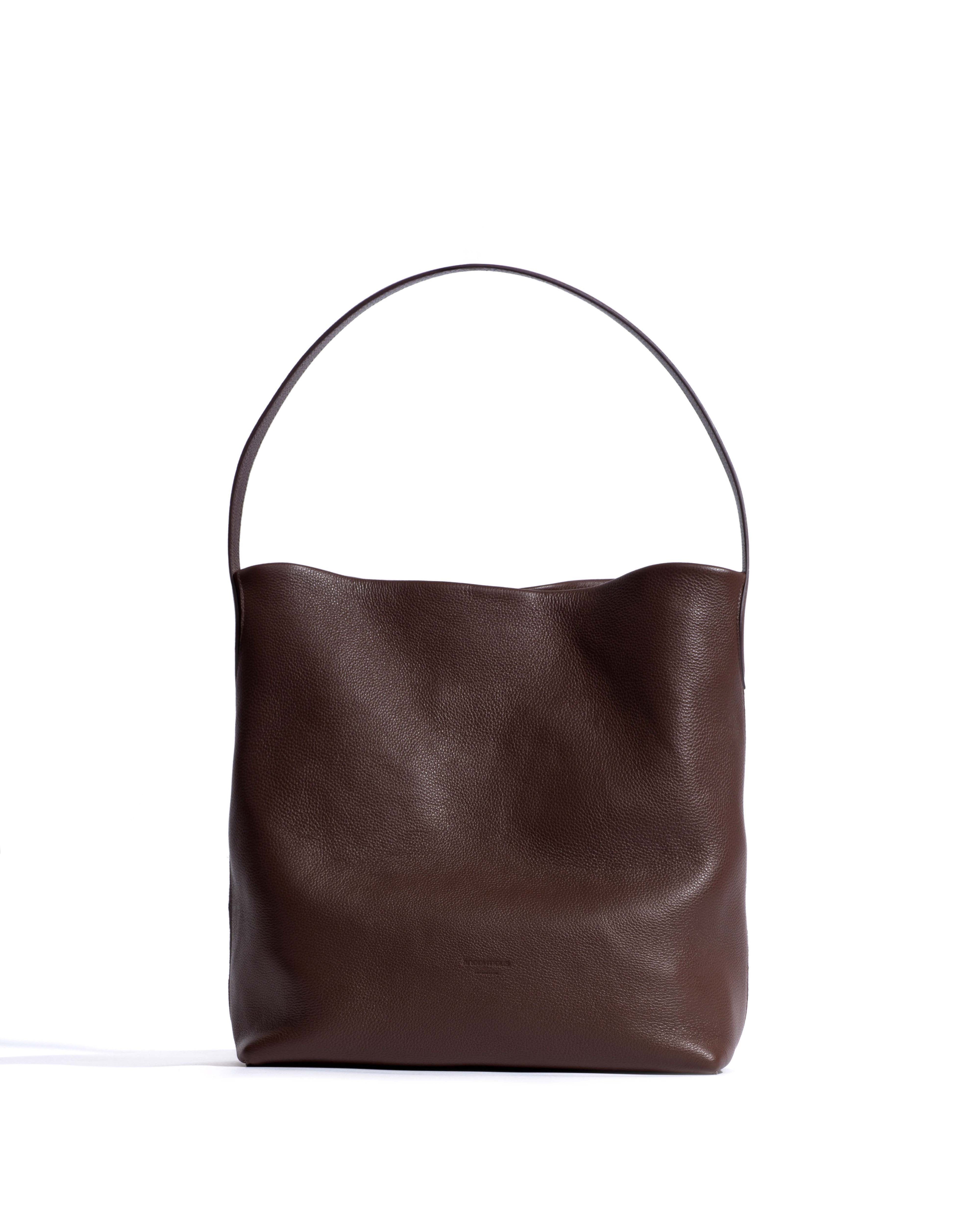 Versa everyday bag Pebbled soft calf Chocolate