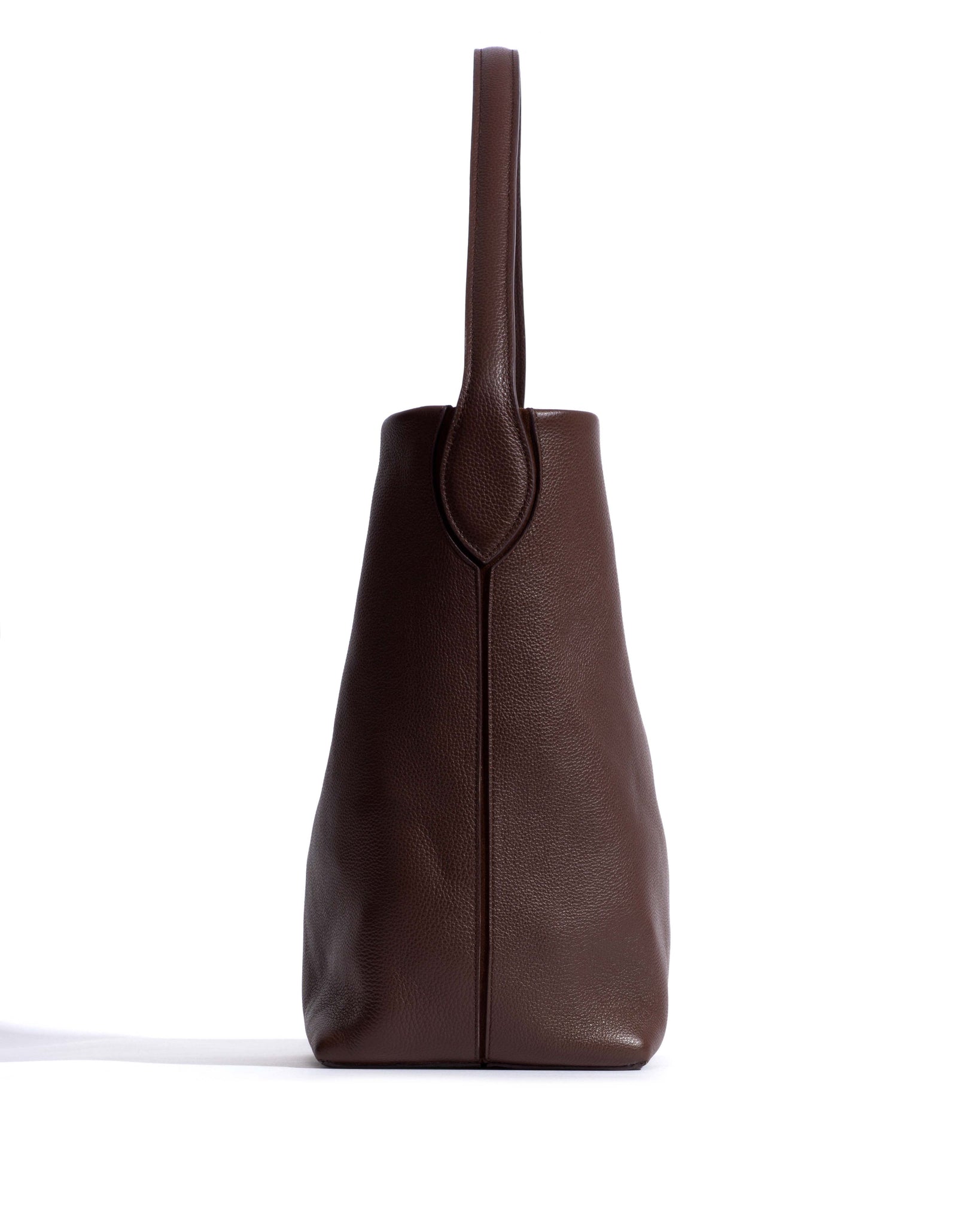 Versa everyday bag Pebbled soft calf Chocolate