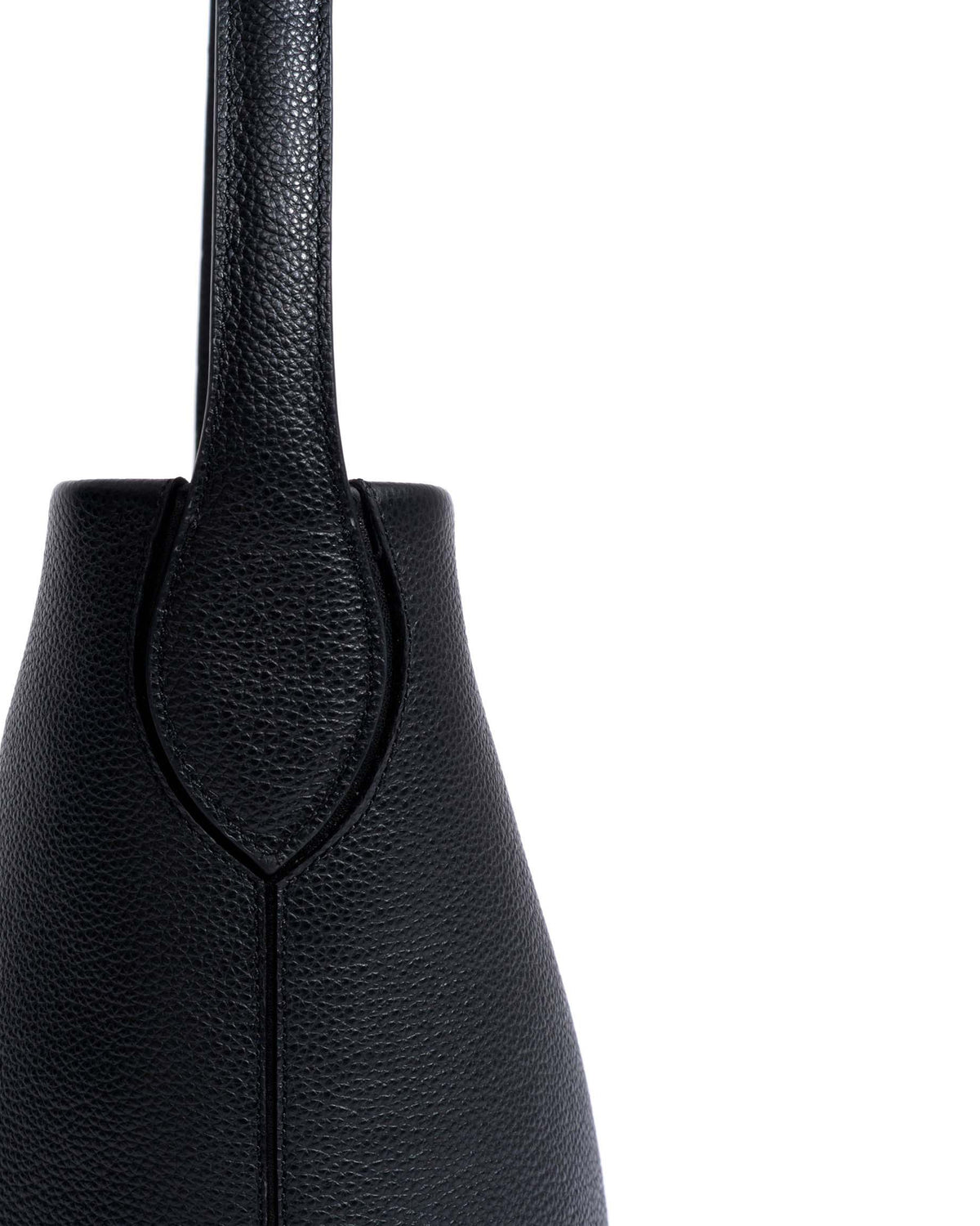 Versa slouchy petite bag Pebbled soft calf Black