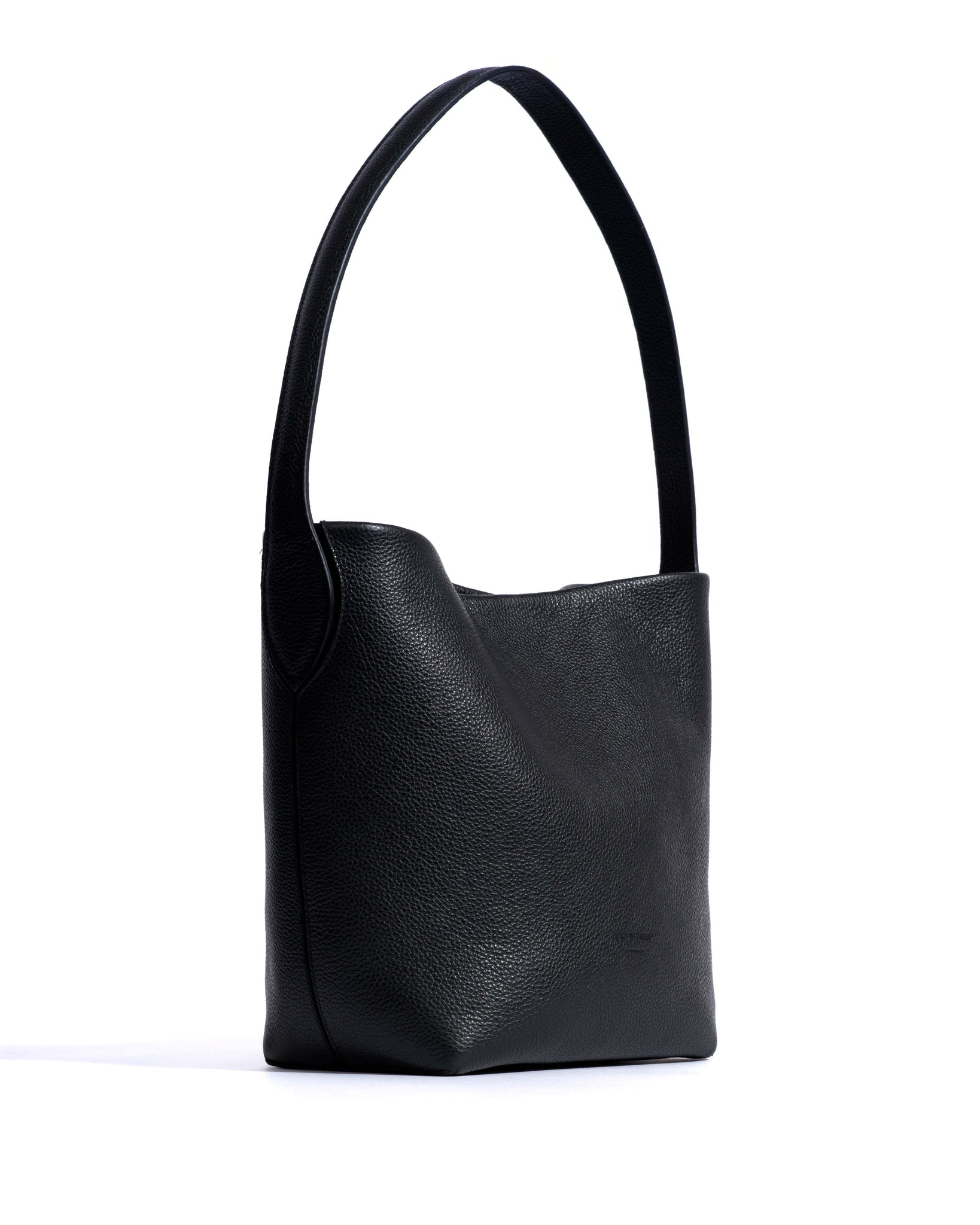 Versa petite bag Pebbled soft calf Black