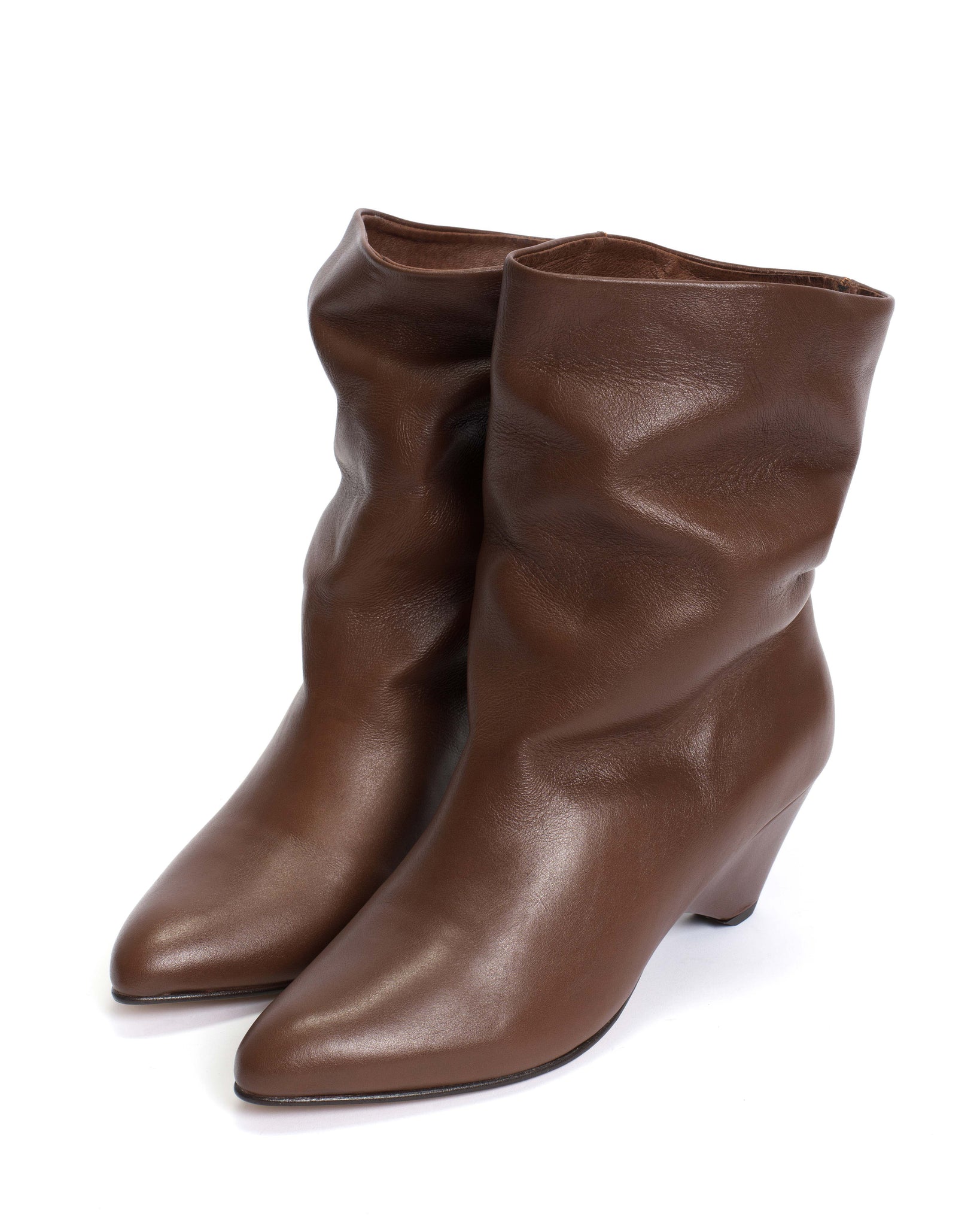 Vully 50 triangle Soft calf Chocolate - Anonymous Copenhagen