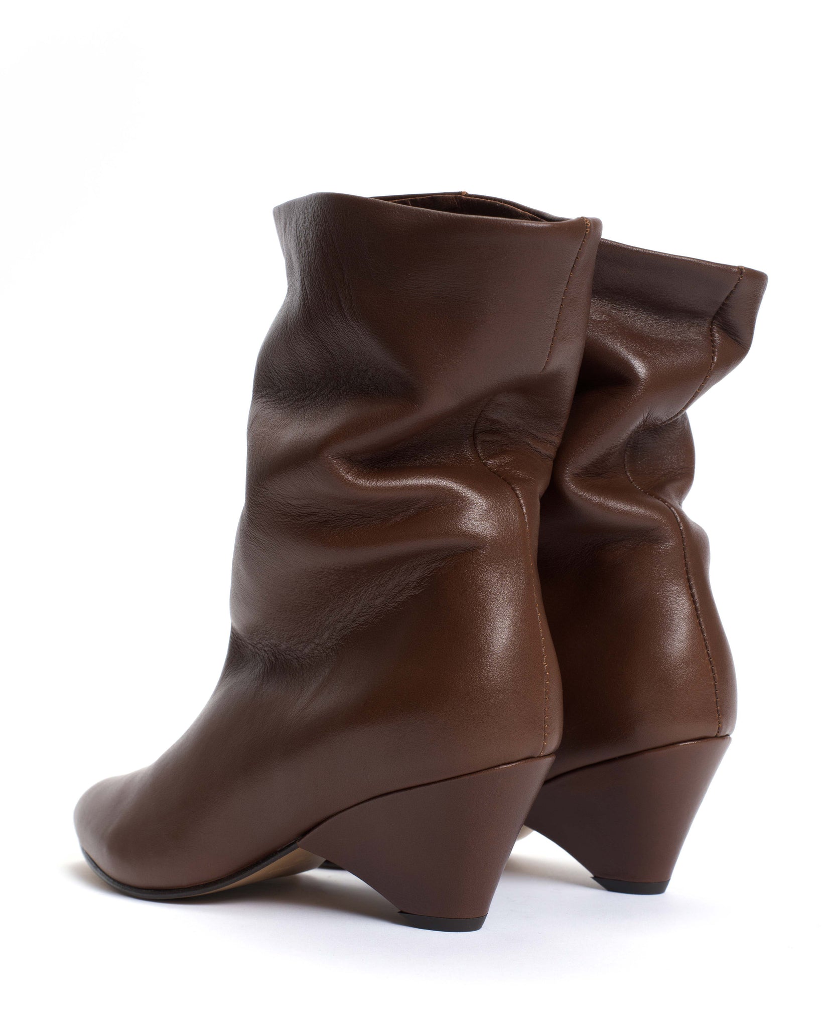 Vully 50 triangle Soft calf Chocolate - Anonymous Copenhagen