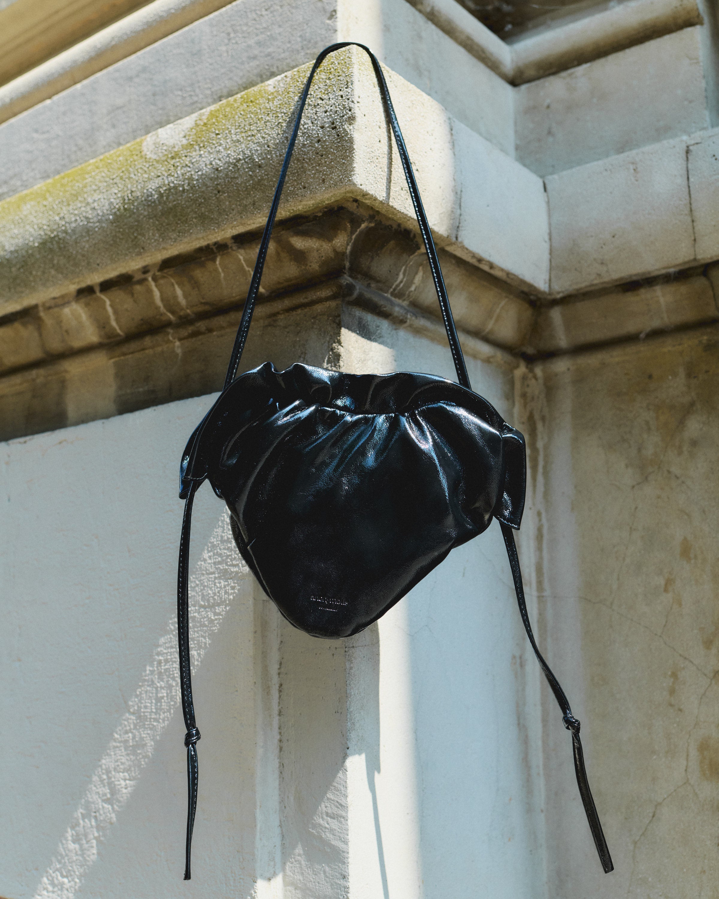 Zally heart bag Crinkled polished goat Black