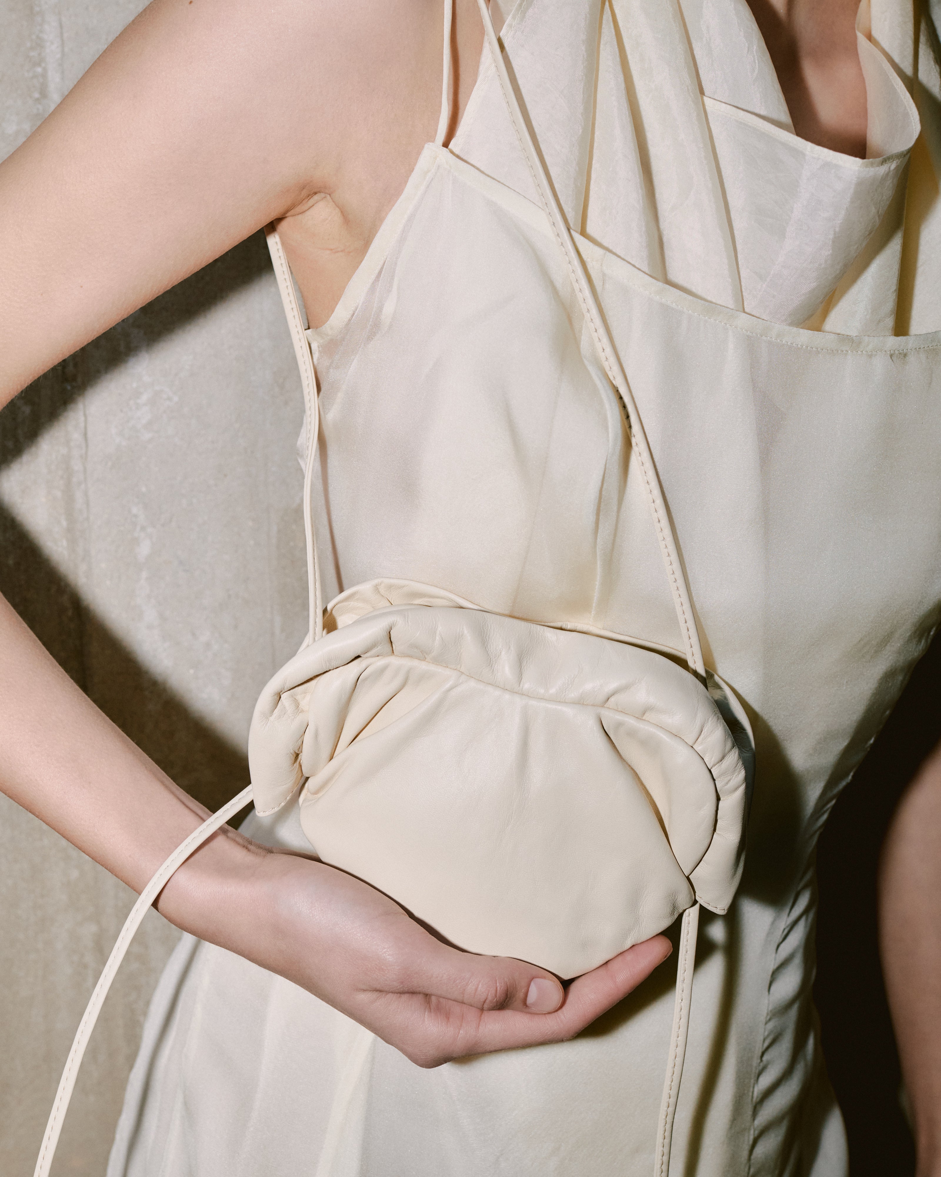 Zally petite heart bag Shiny lamb White sand