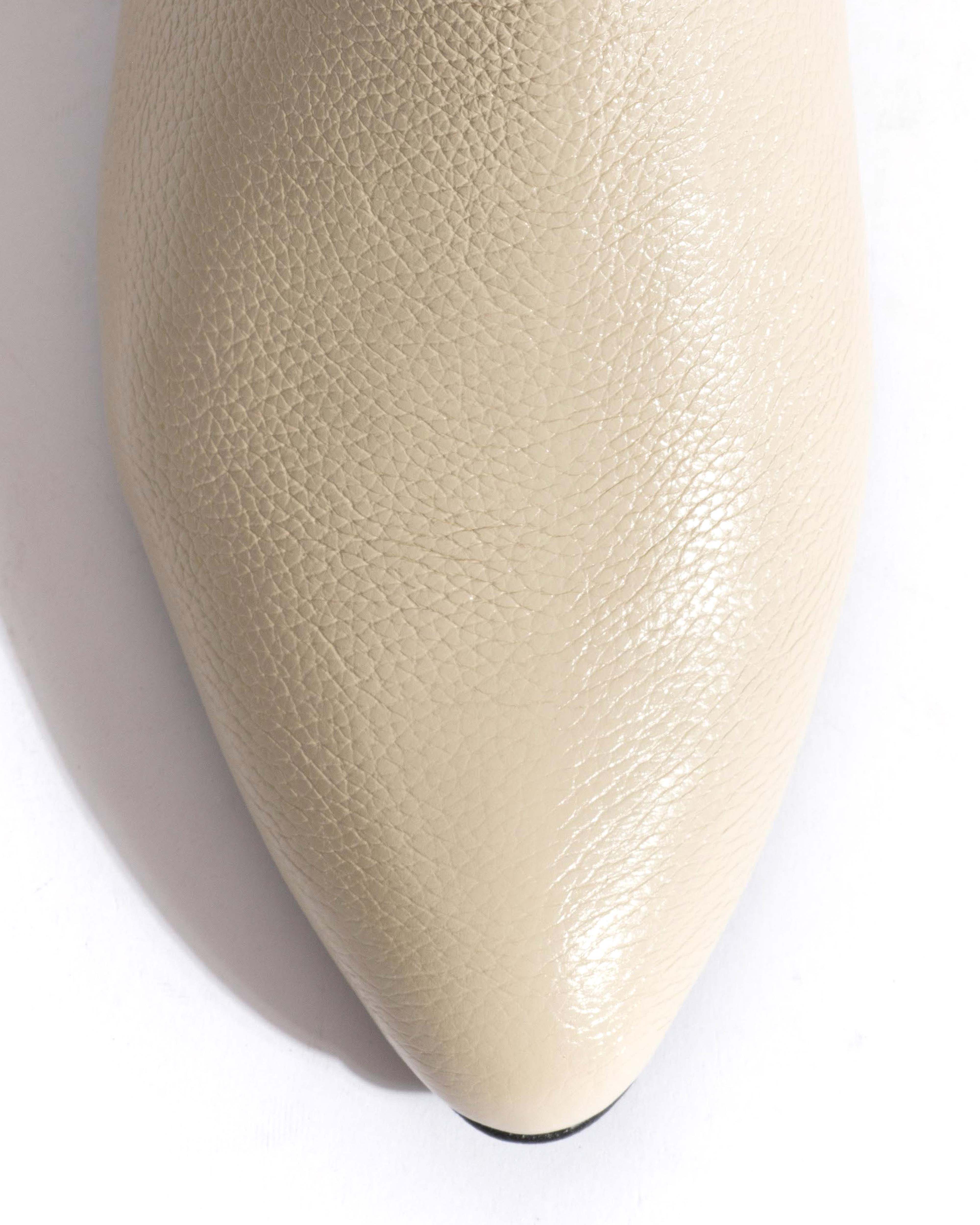 Jasmina 20 Pebbled soft calf & suede leather White sand