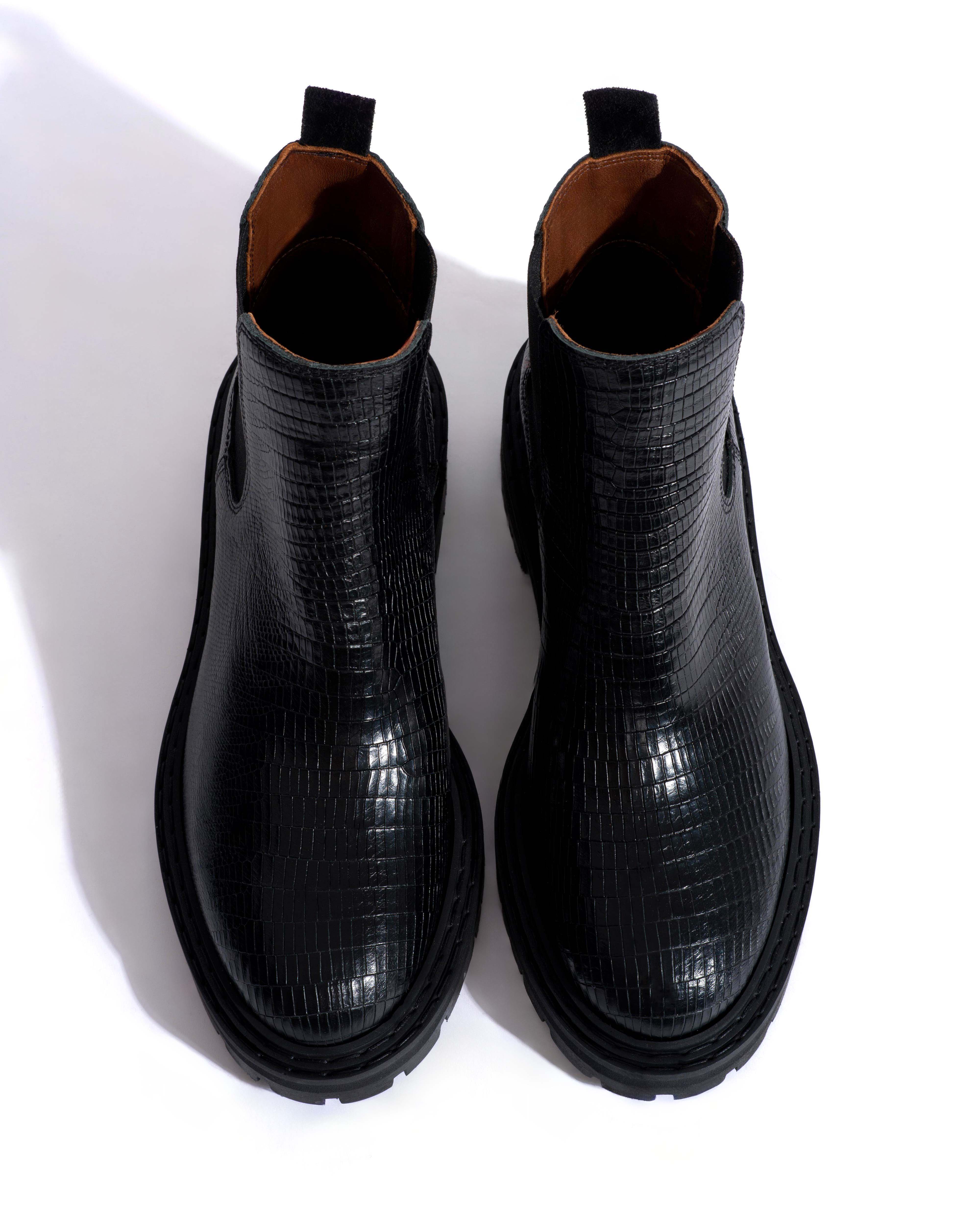 Haily low cut Calf lizard Black