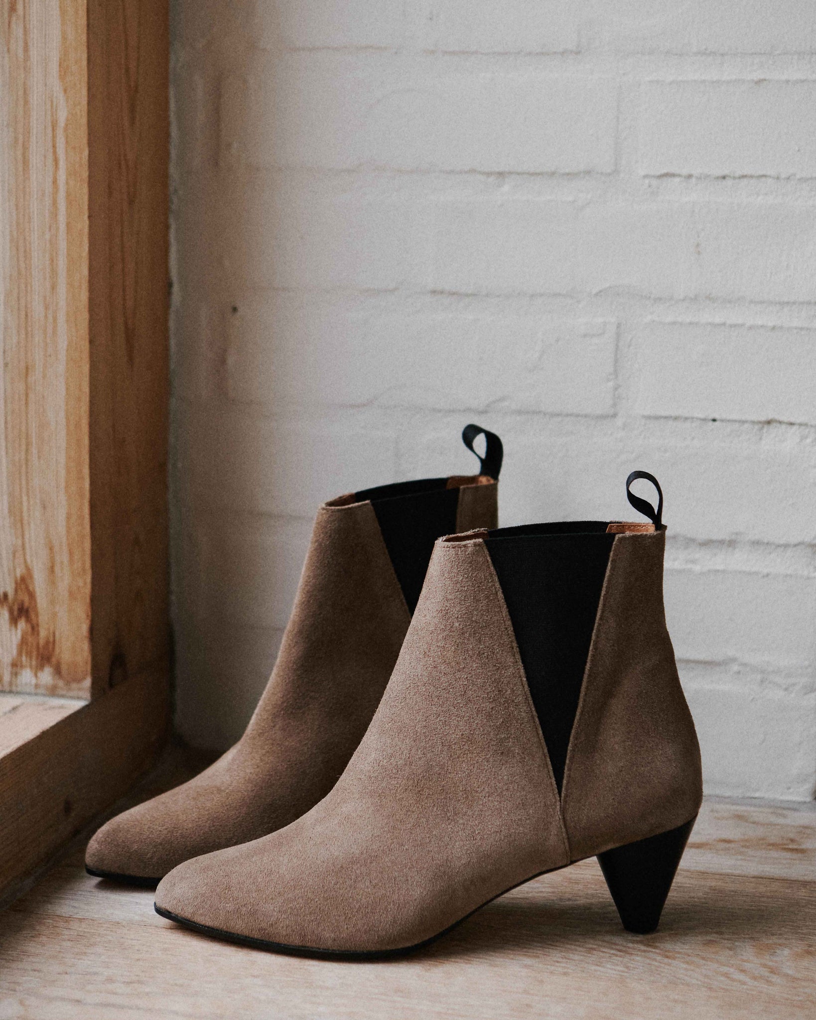 Clivia 50 cone Calf suede Mushroom - Anonymous Copenhagen