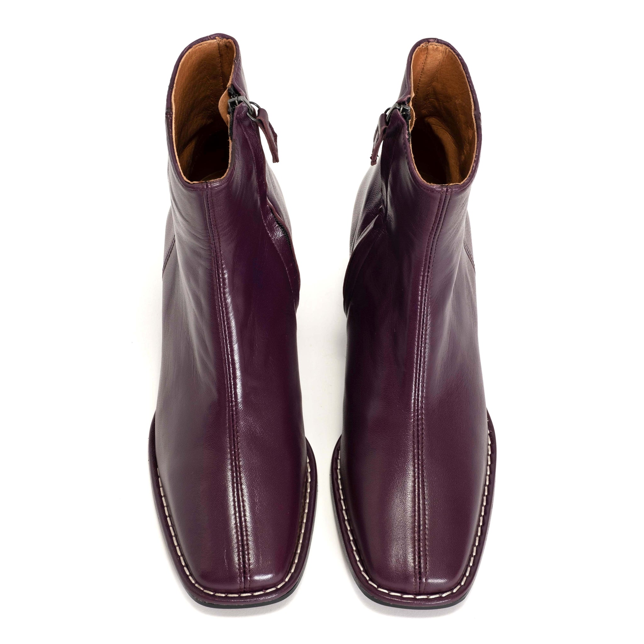 Shamie Shiny lamb Aubergine - Anonymous Copenhagen