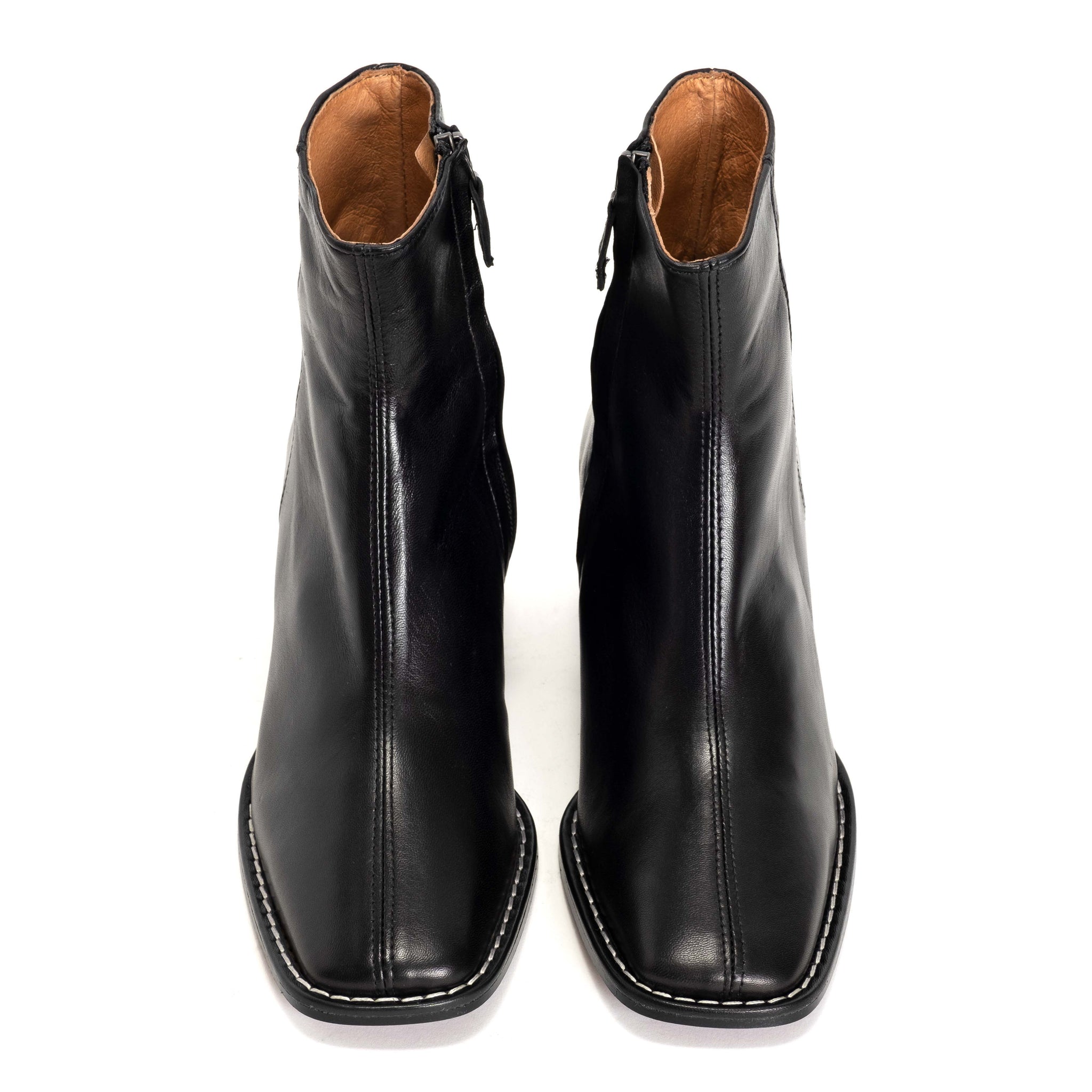 Shamie Shiny lamb Black - Anonymous Copenhagen