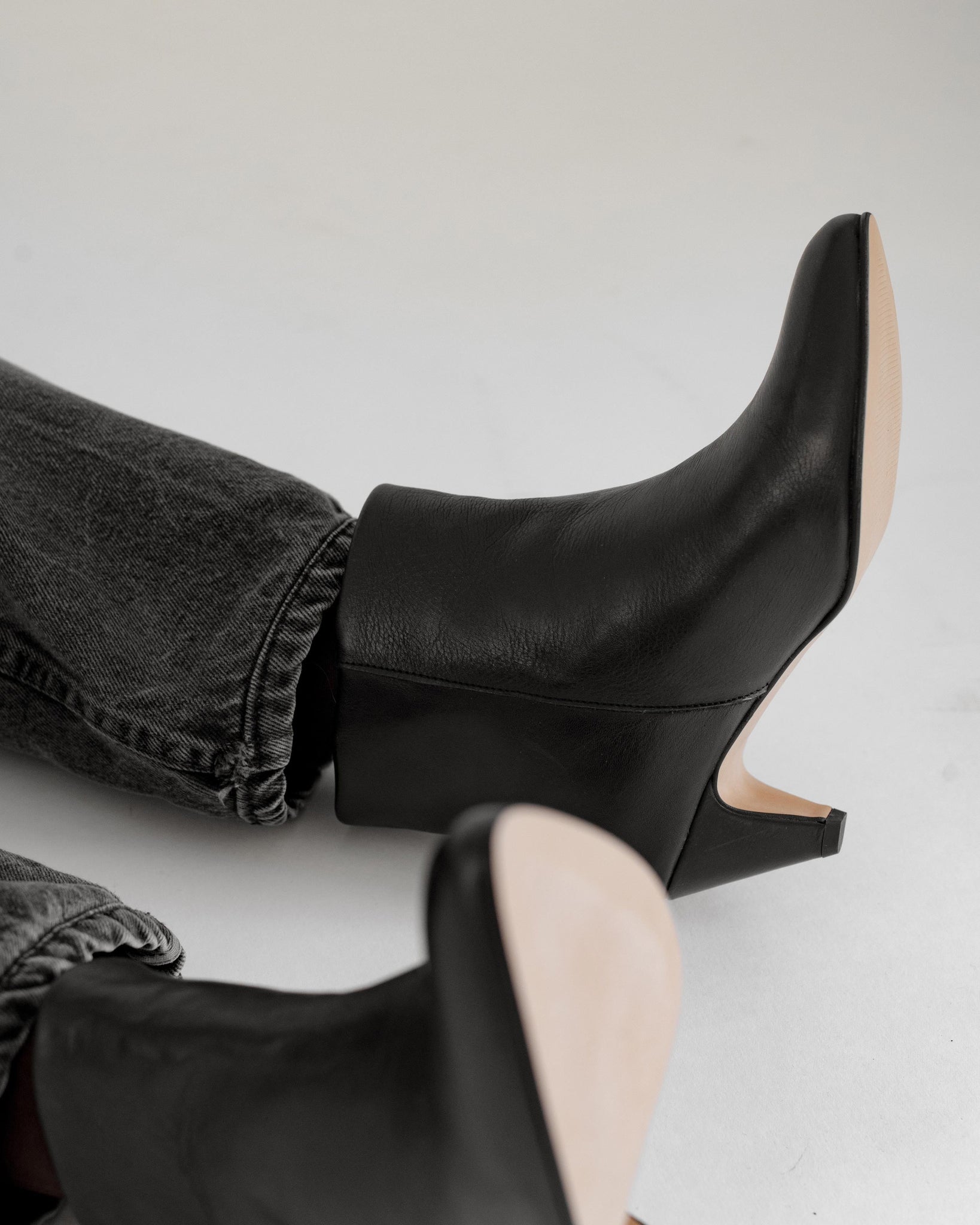 Hilly 50 Stiletto Soft calf Black - Anonymous Copenhagen